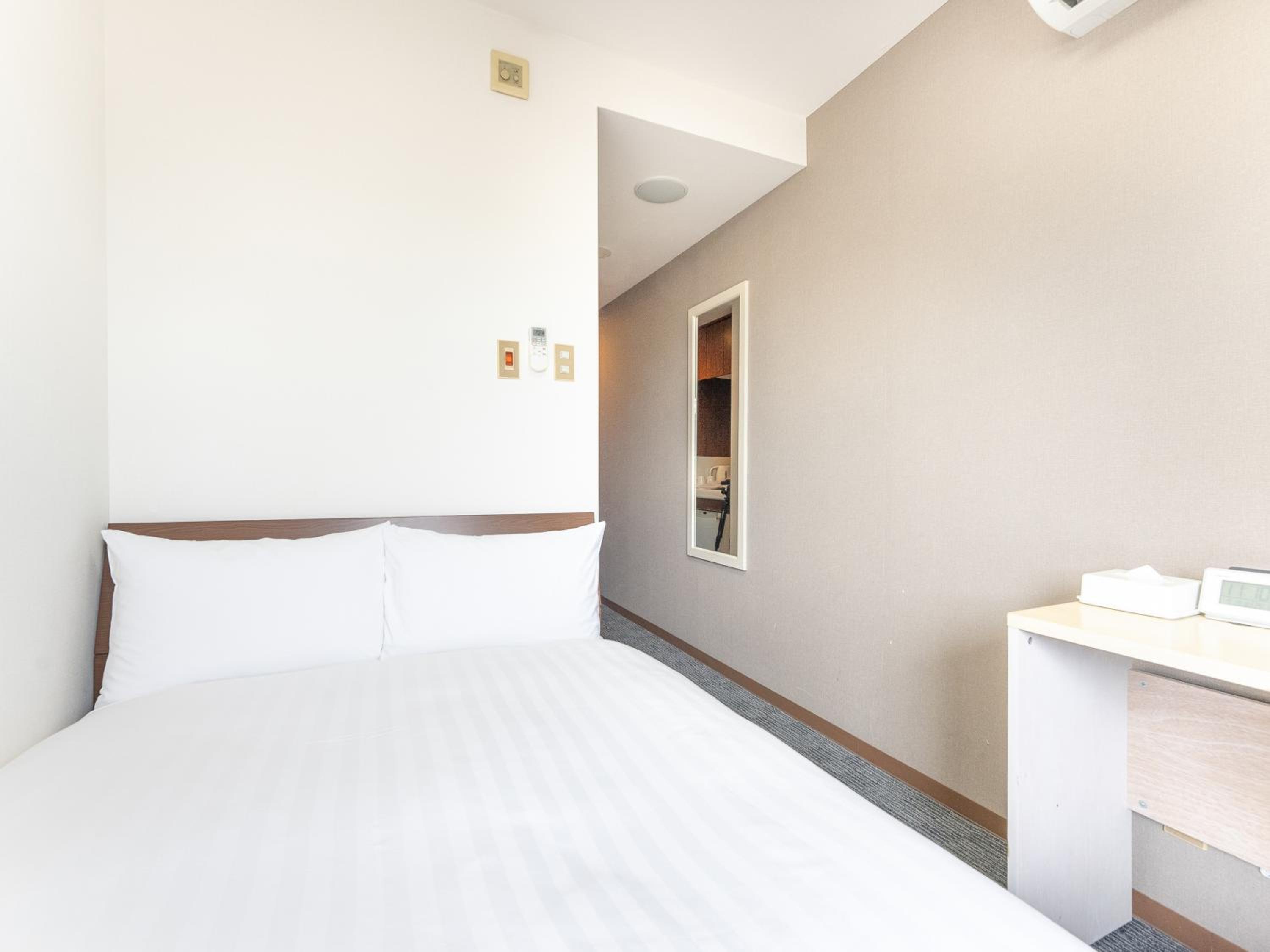 Double Room with Small Double Bed - Non-Smoking photo 1