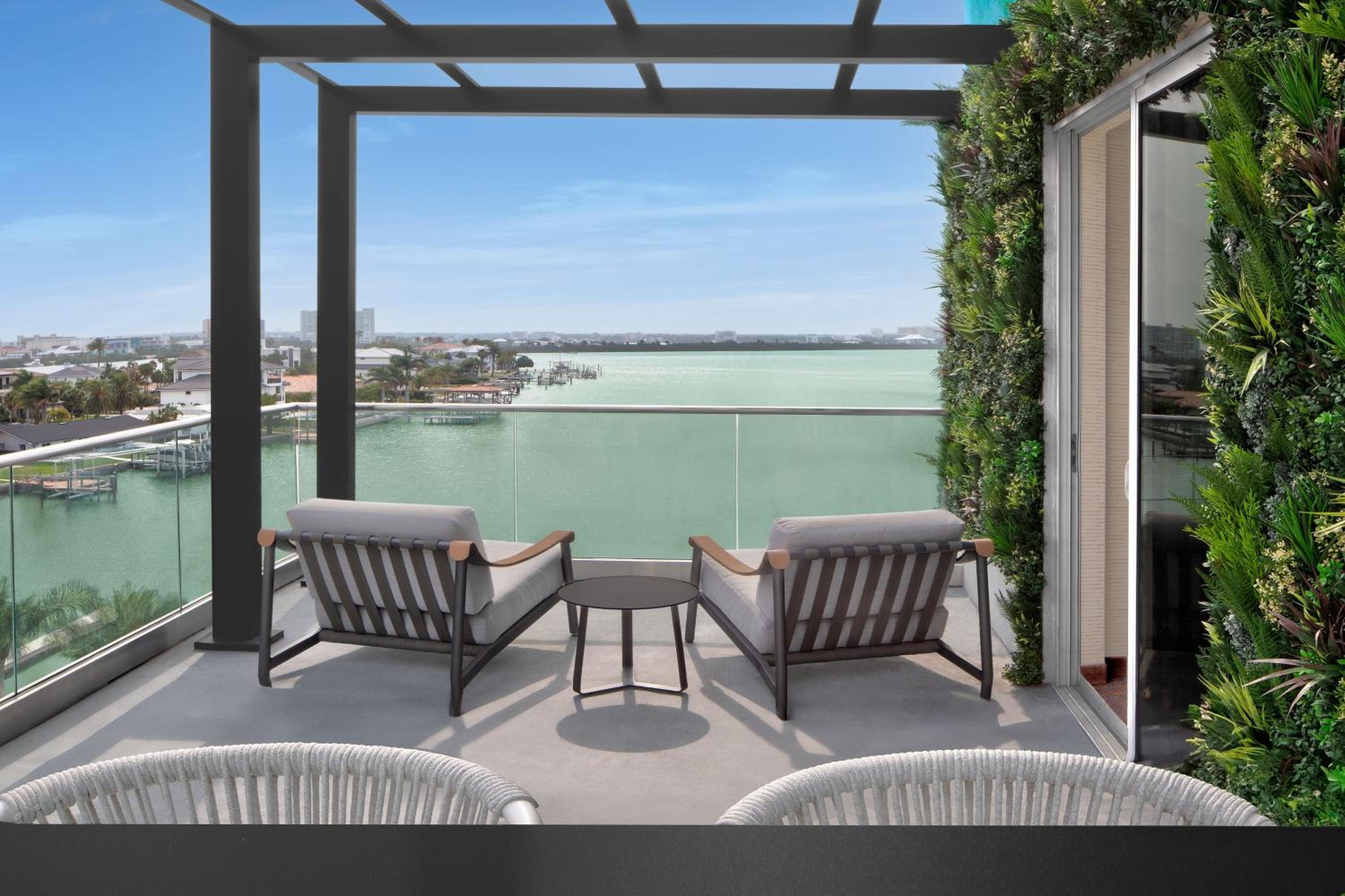 Large Balcony Room, 1 Bedroom Suite, 1 King, Sofa bed