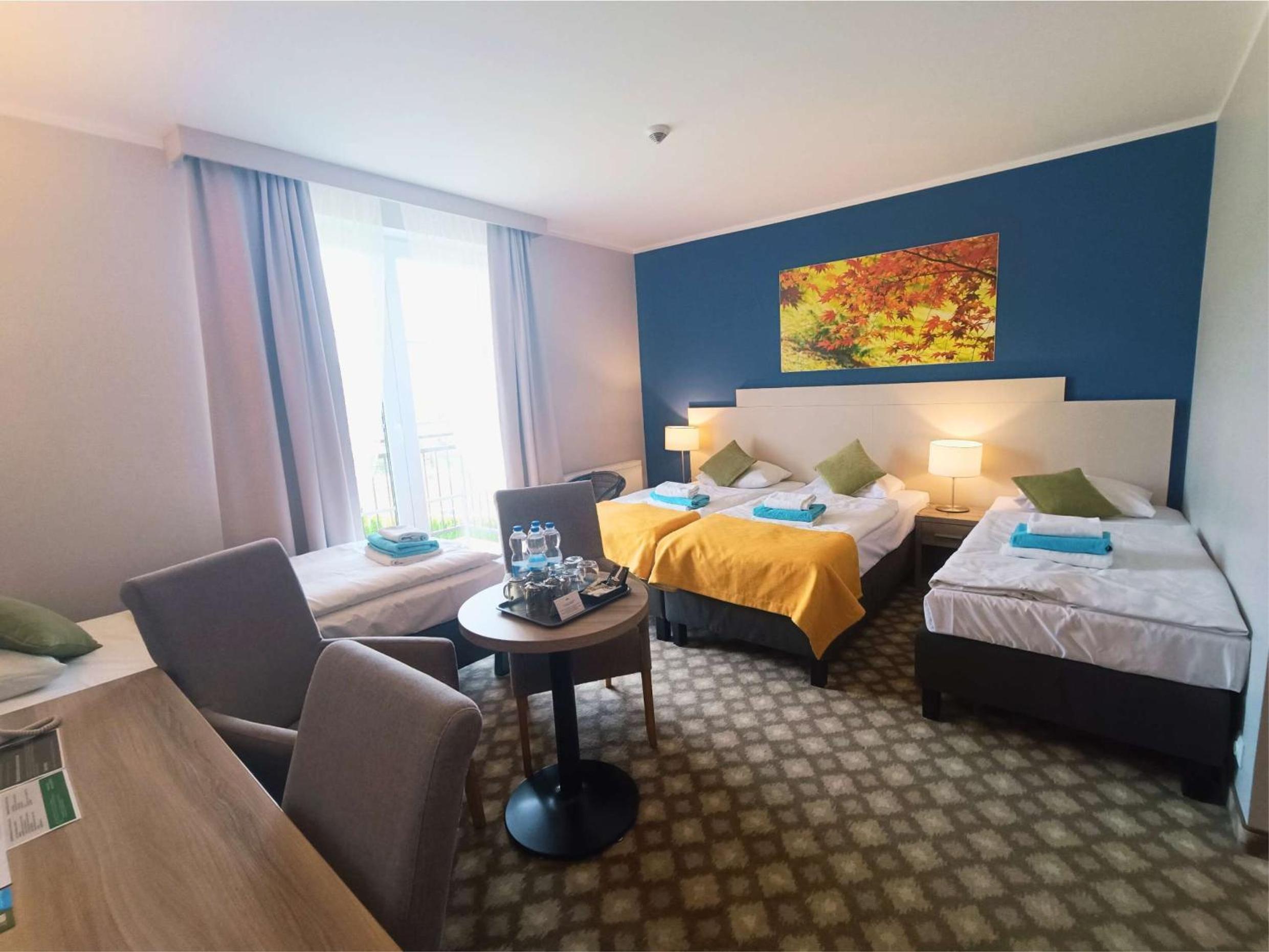 Quadruple Room with Private Bathroom photo 3
