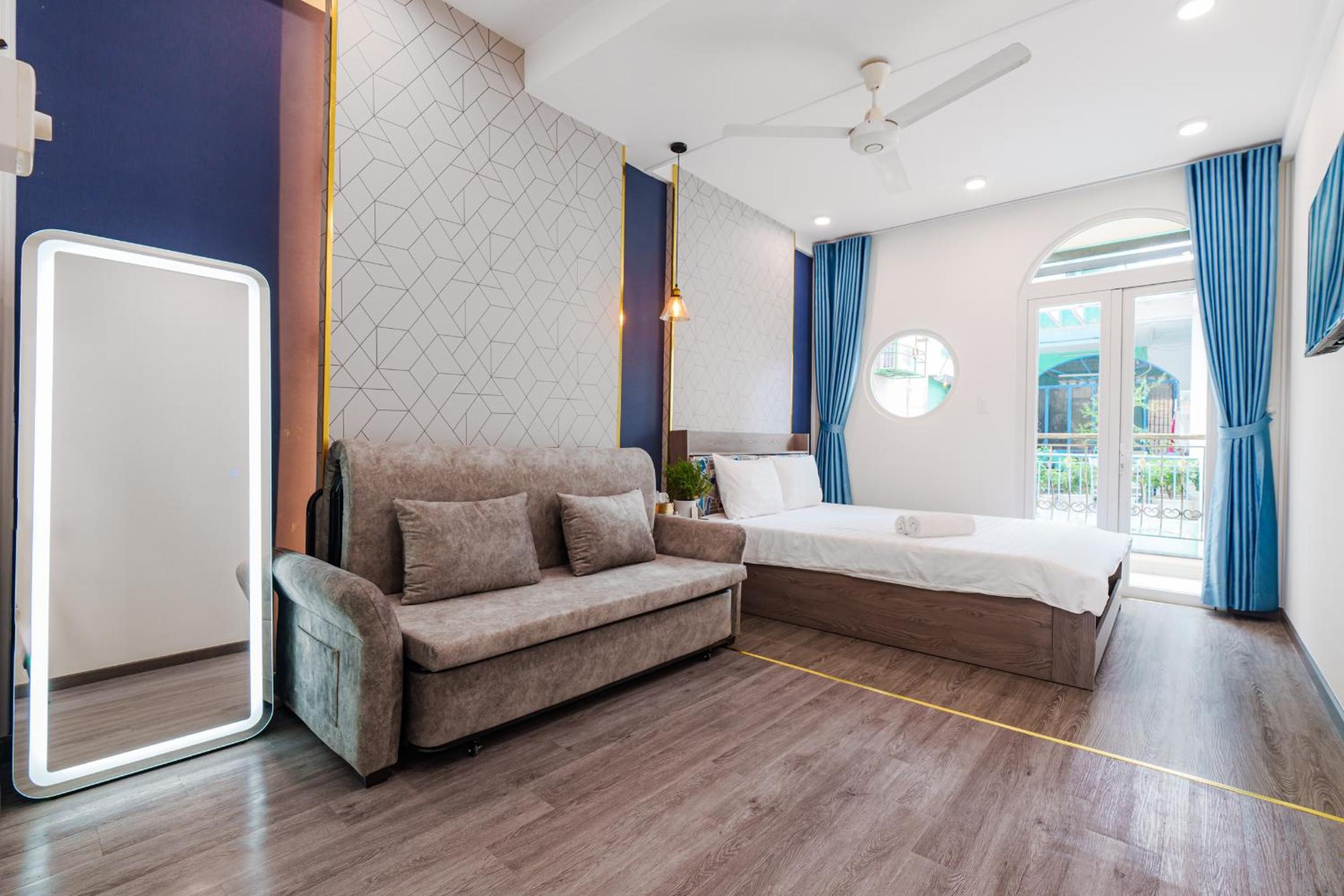 Queen Room with Balcony