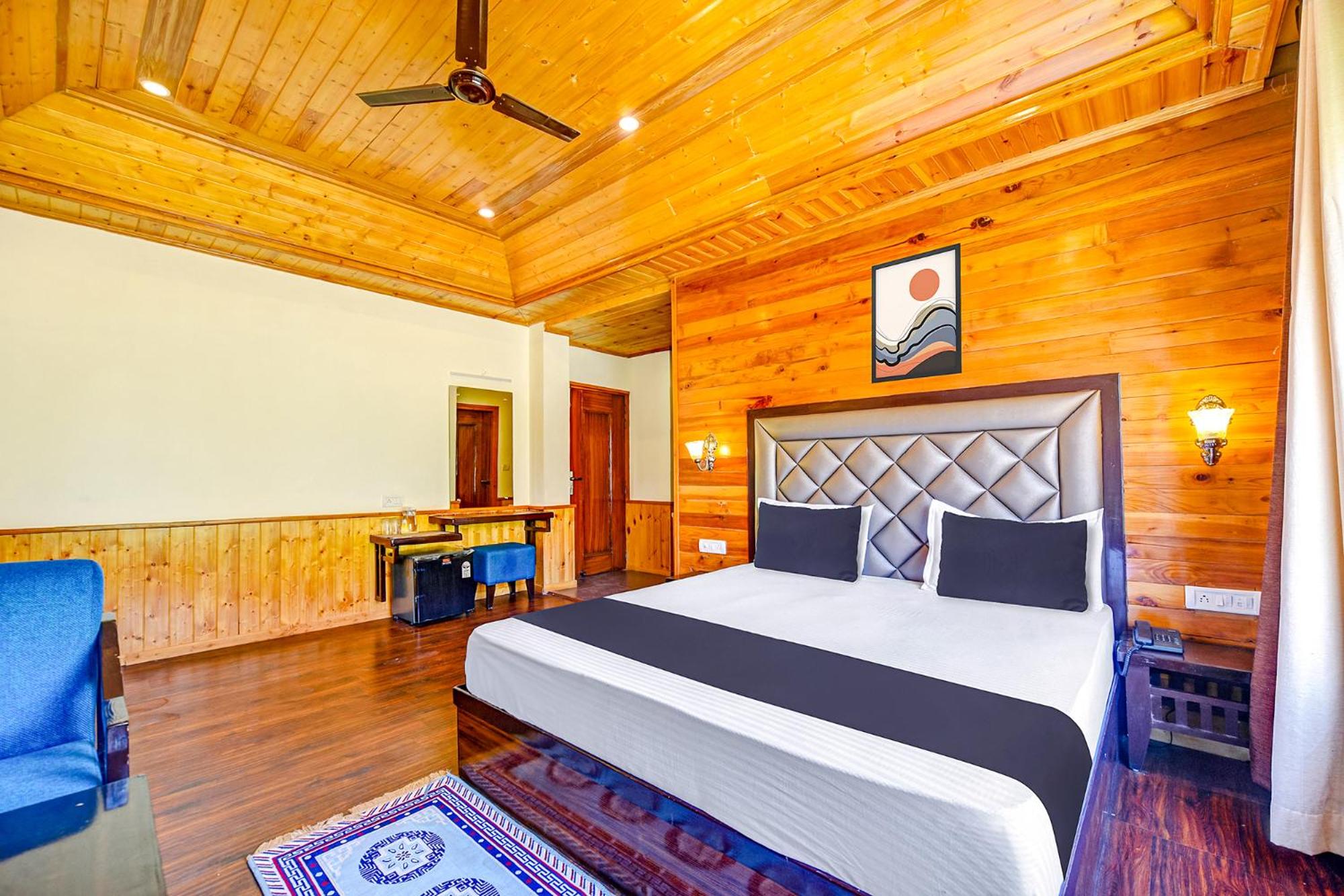 Deluxe Double Room photo 2