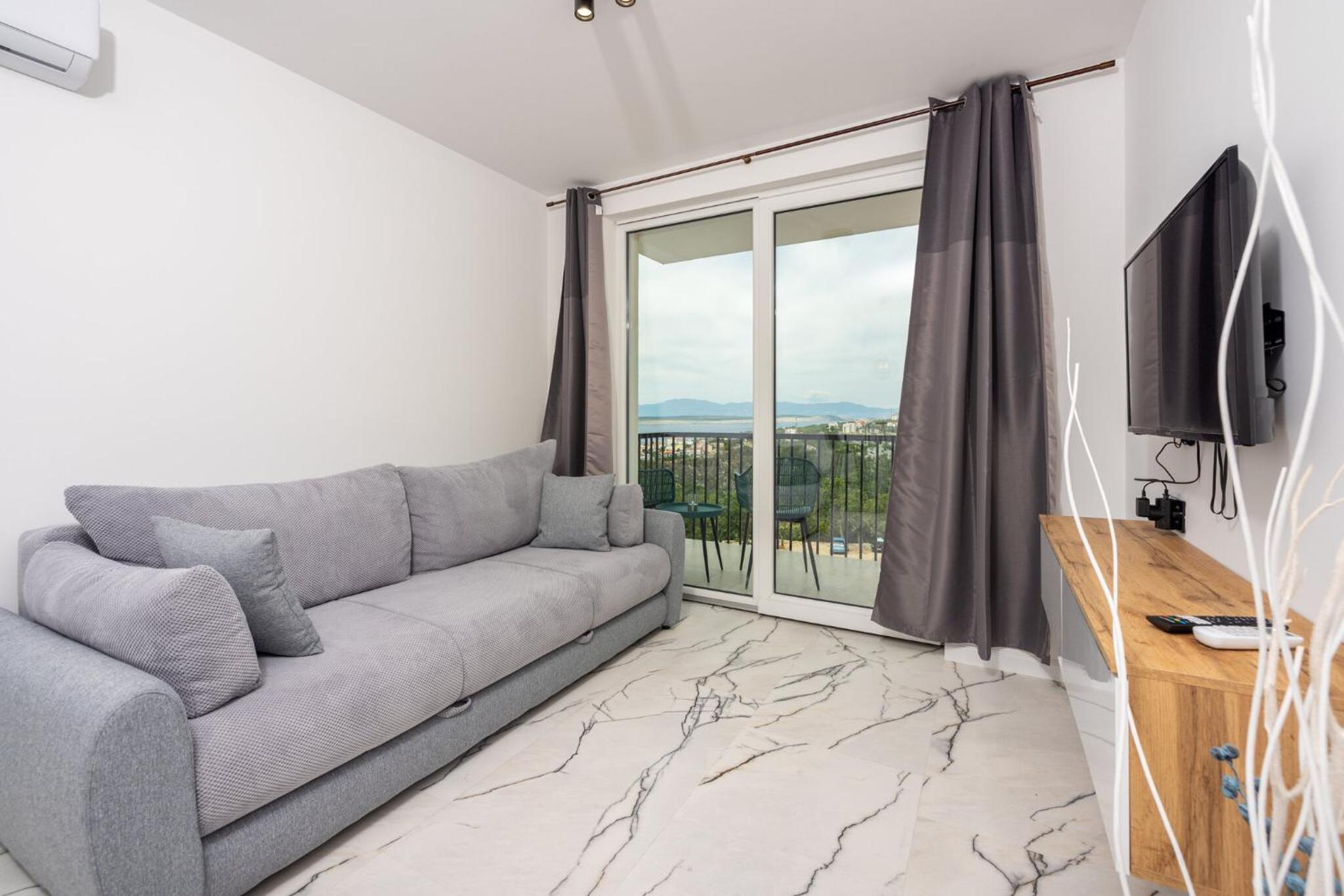Apartment With Sea View