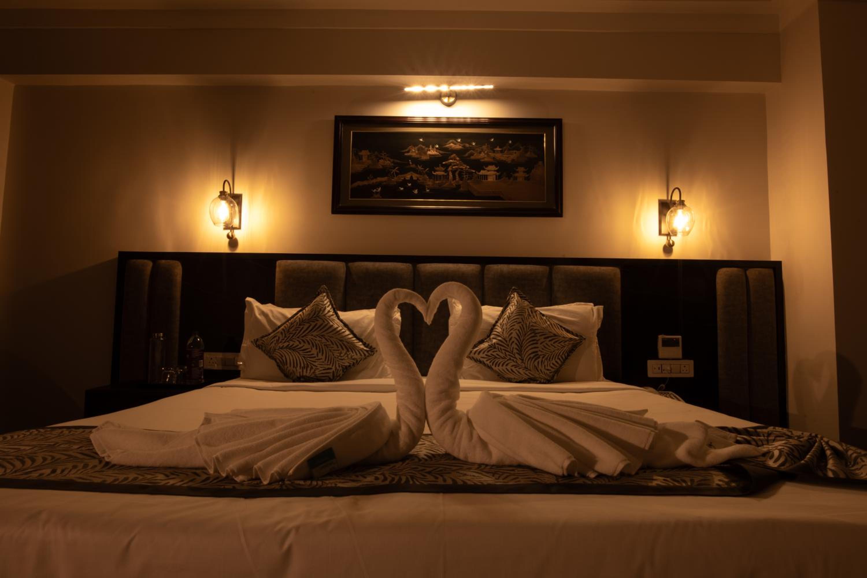 Superior King Room - Photo 7