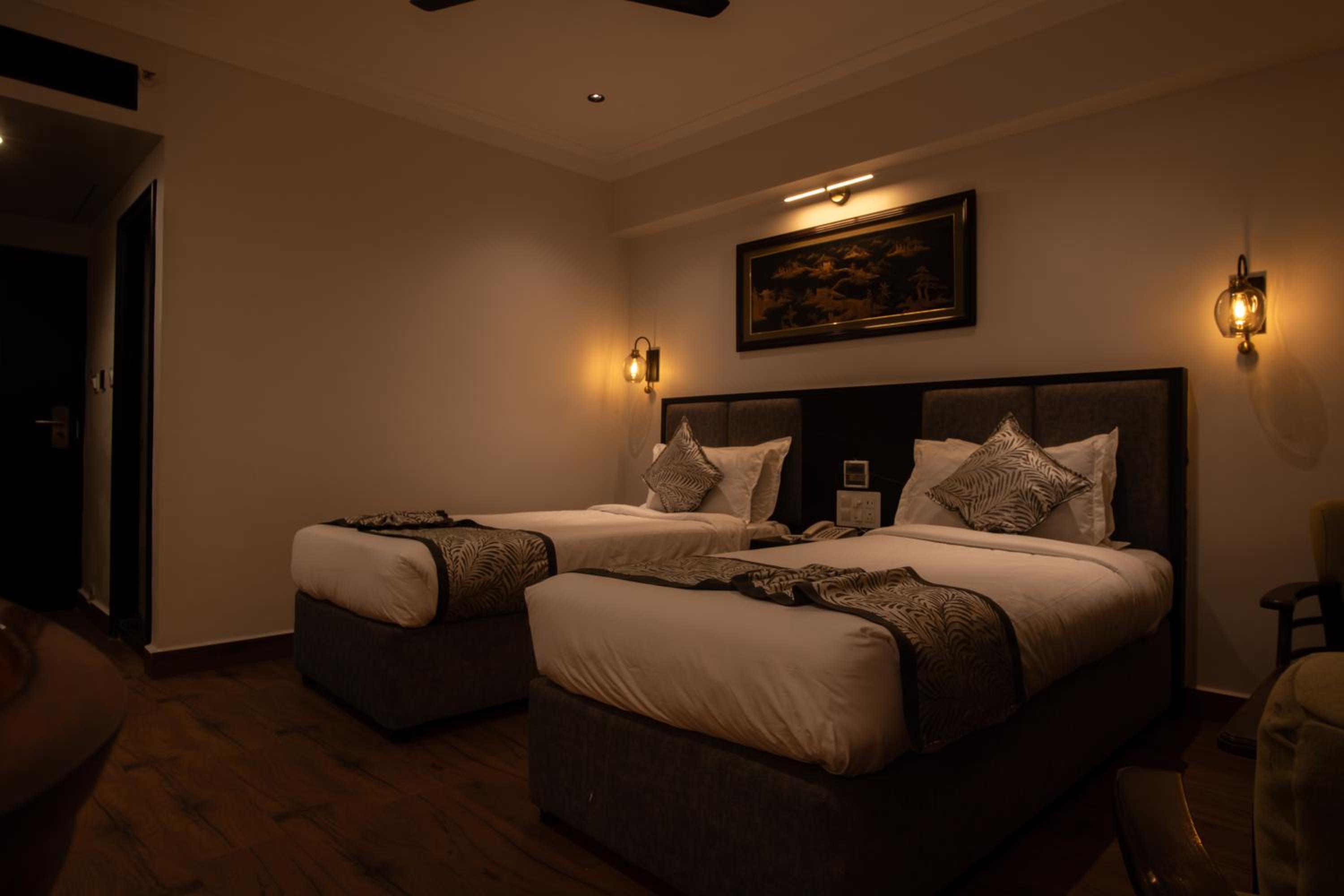 Deluxe Twin Room - Photo 6