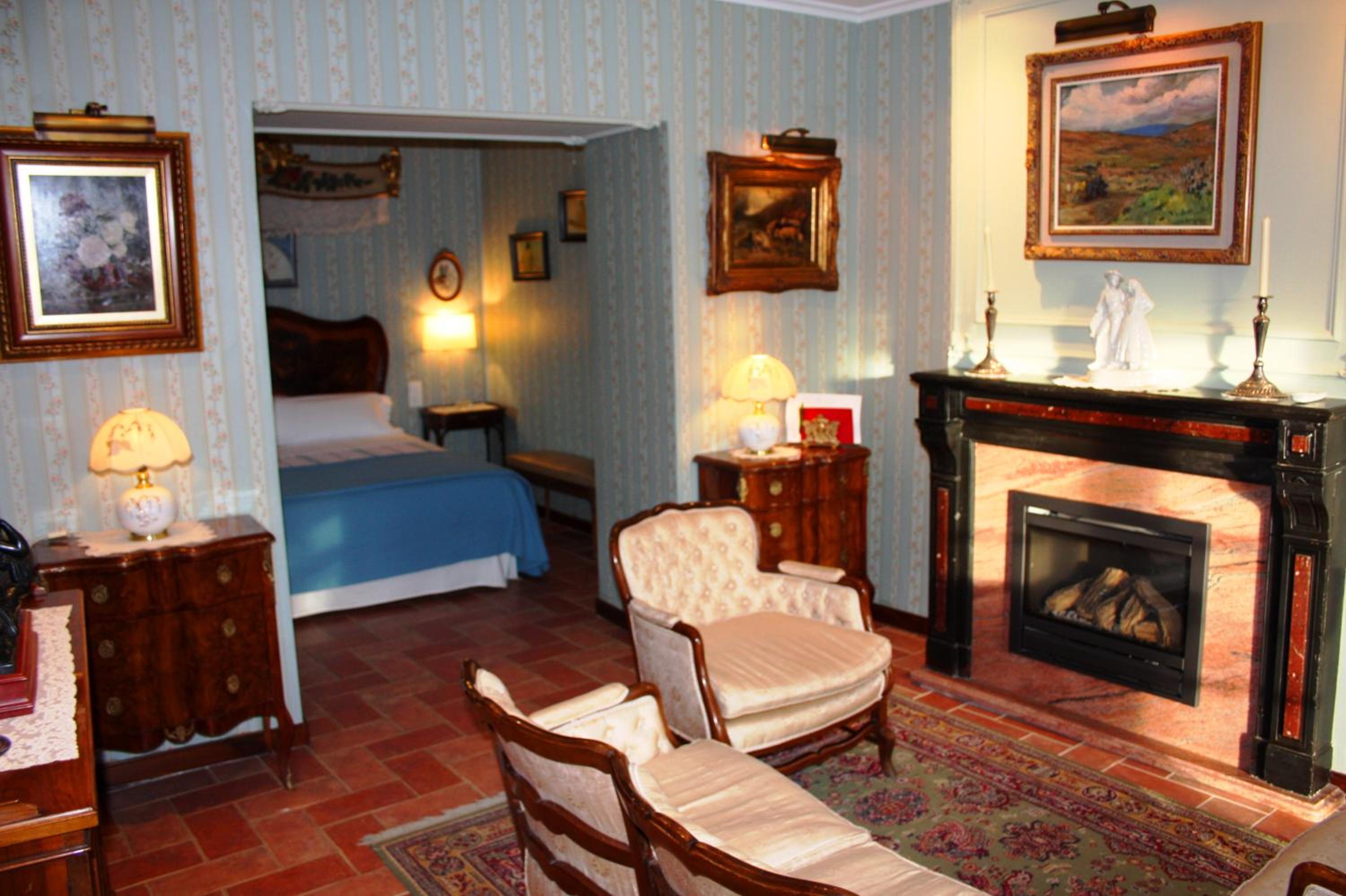 Suite with Mountain View photo 2