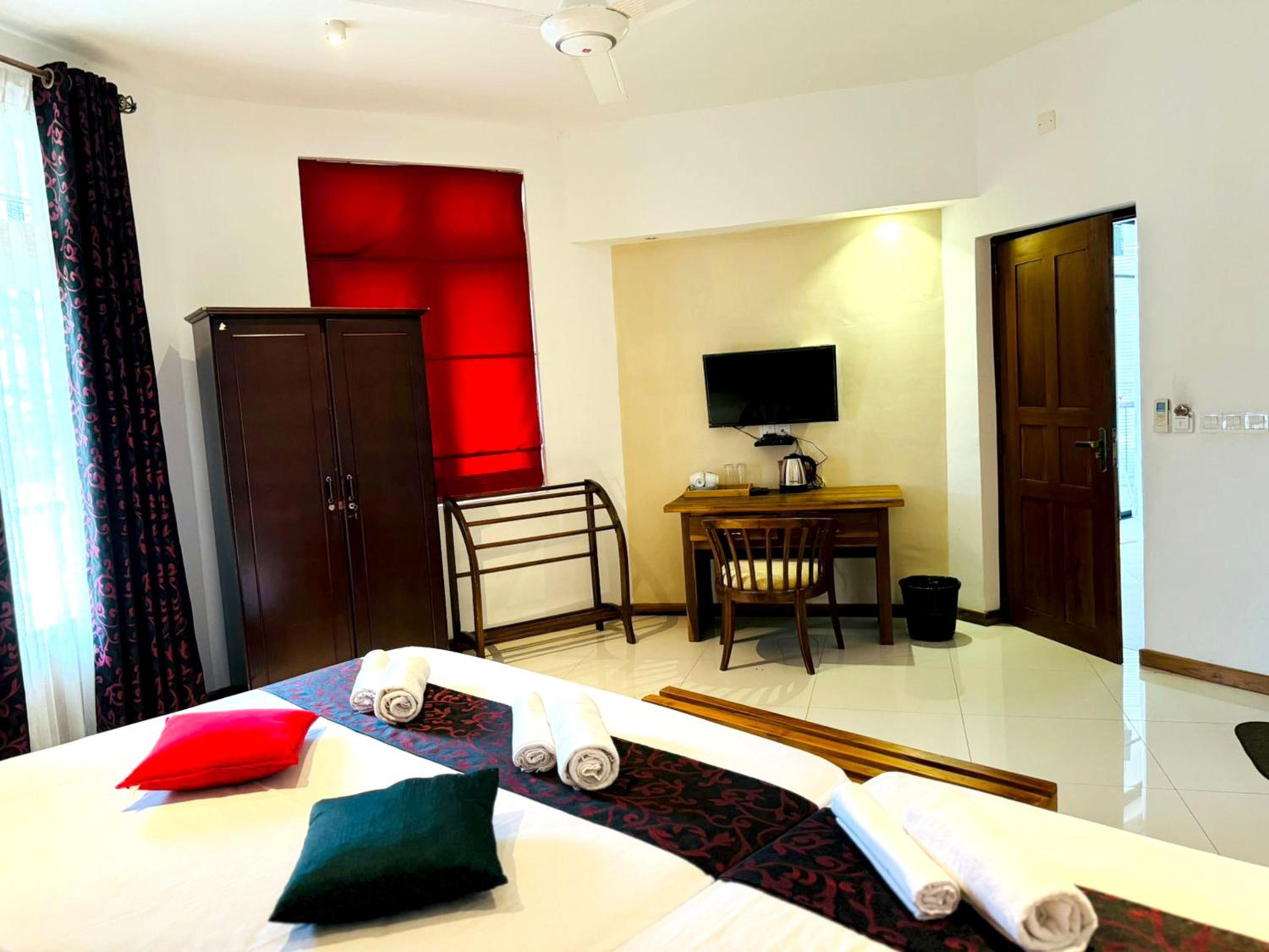 Deluxe Family Room photo 3