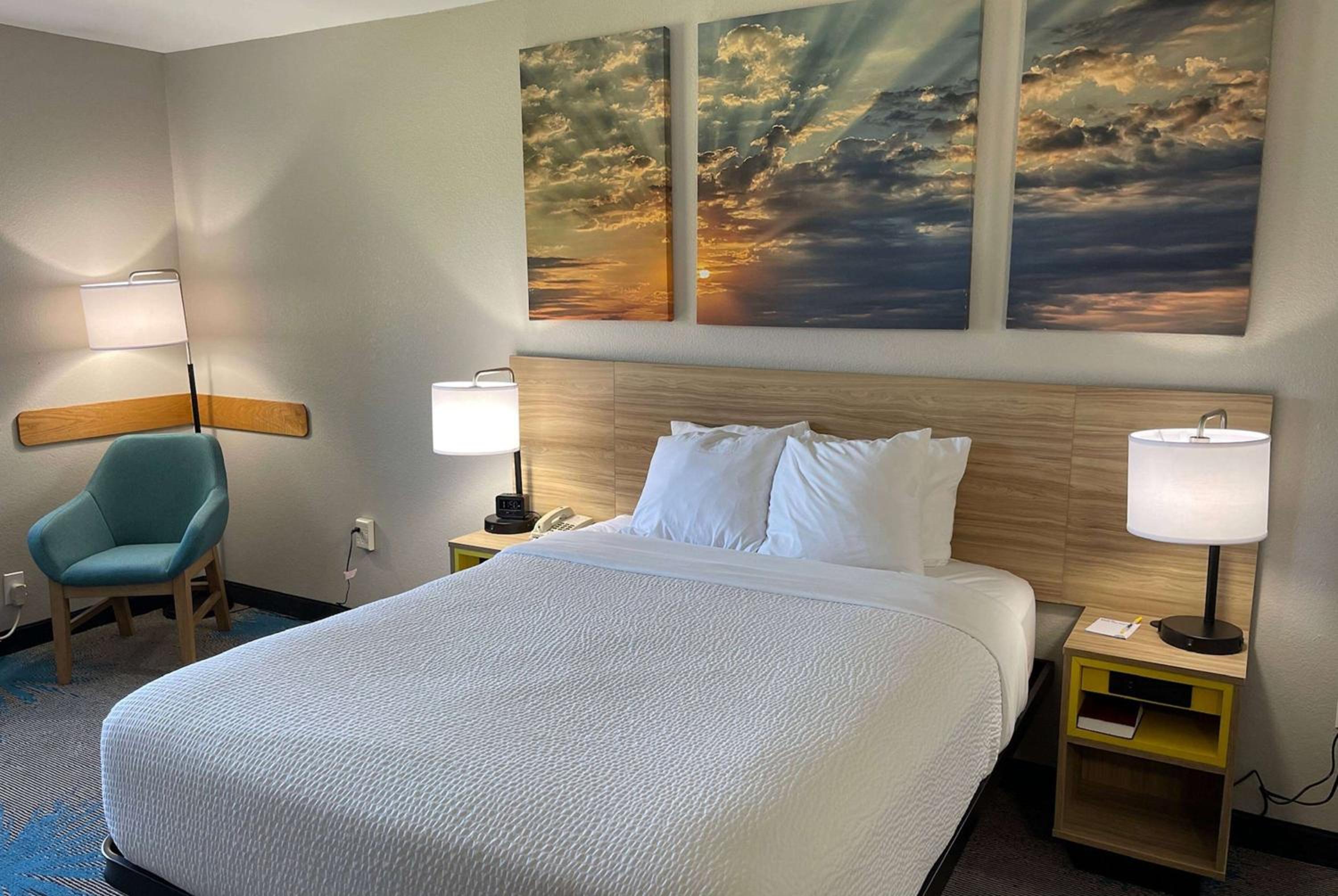 Queen Room - Disability Access/Non-Smoking - Photo 5