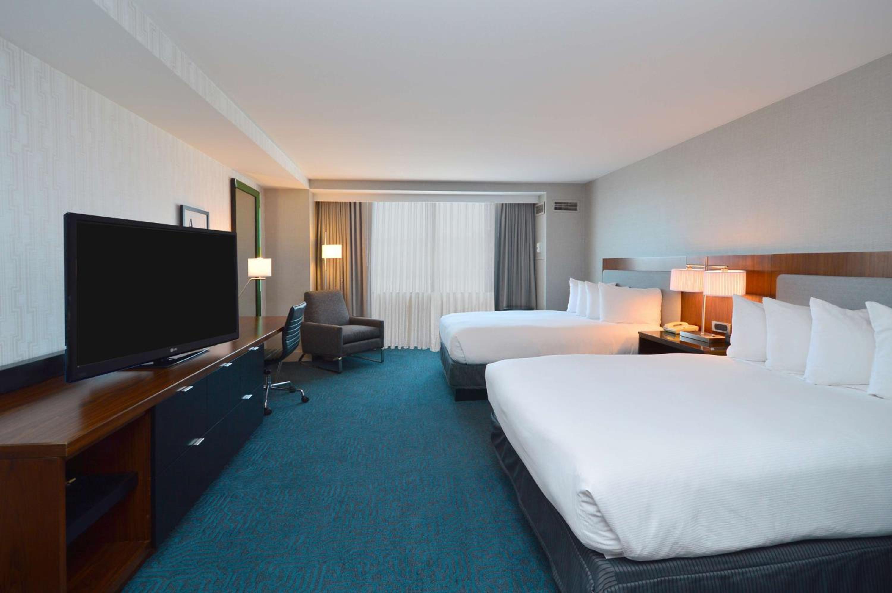 Double Room with Two Double Beds - Photo 3