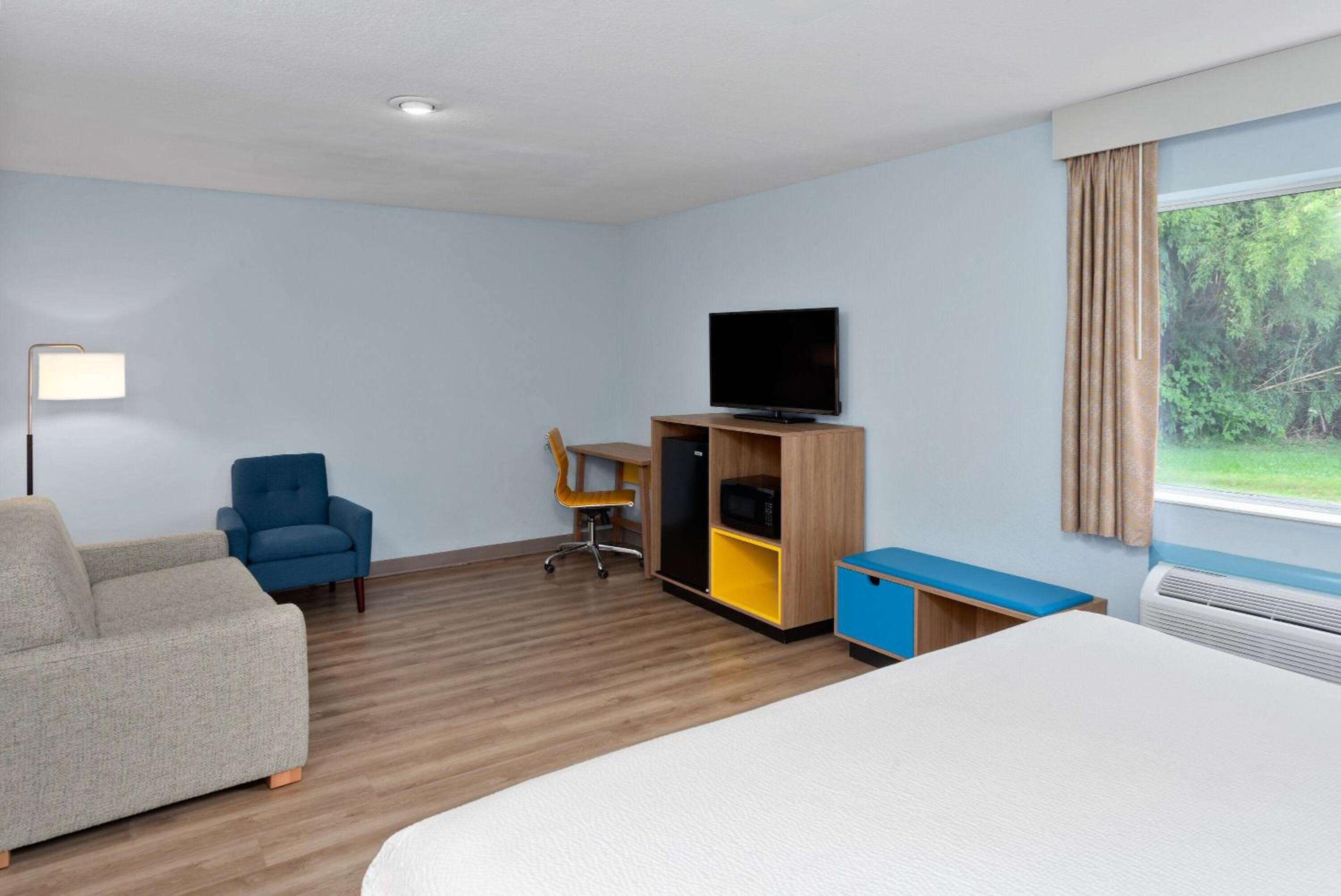King Studio Suite - Non-Smoking