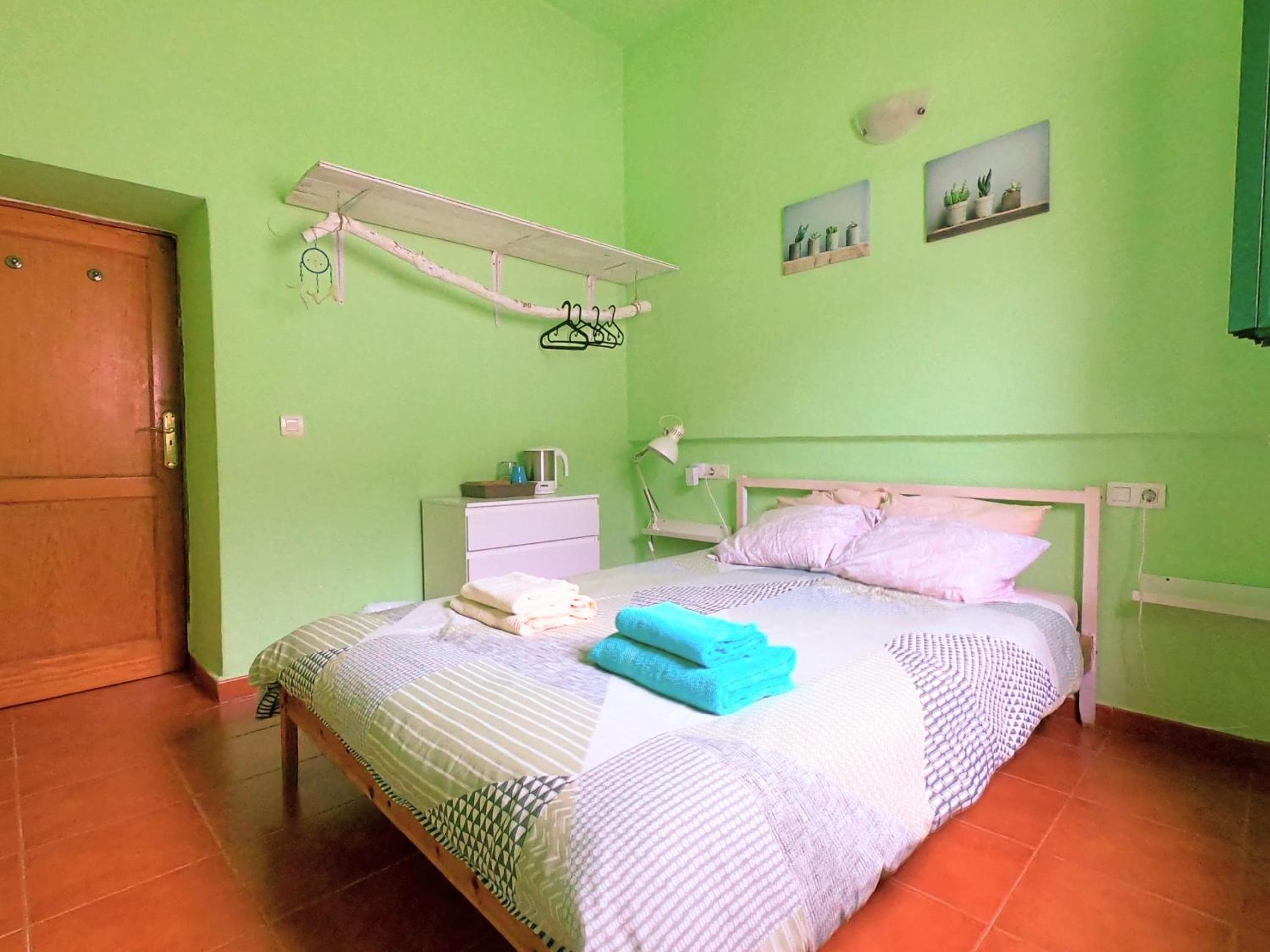 Habitación doble con baño compartido