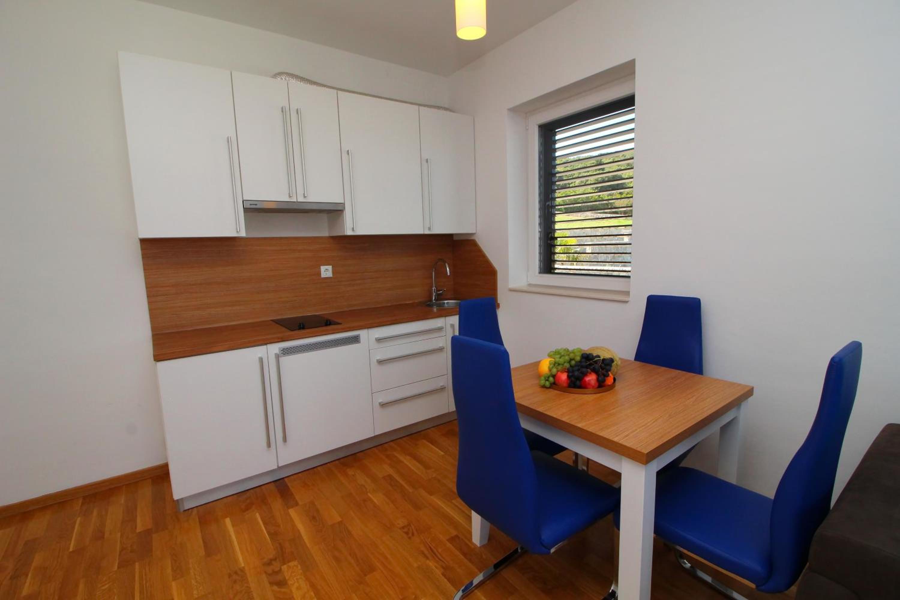 Comfort One Bedroom Apartment photo 3