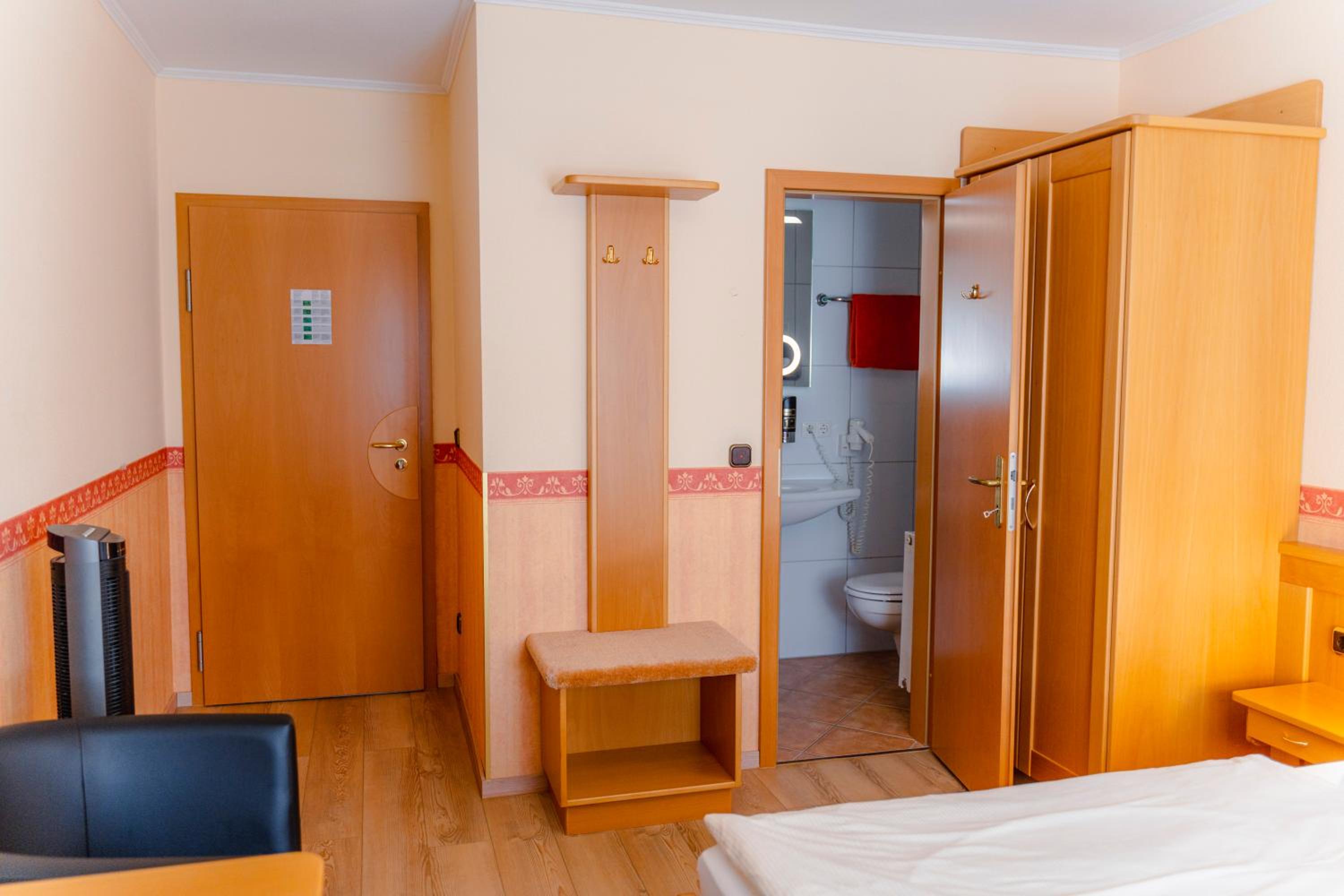 Standard Double Room photo 1