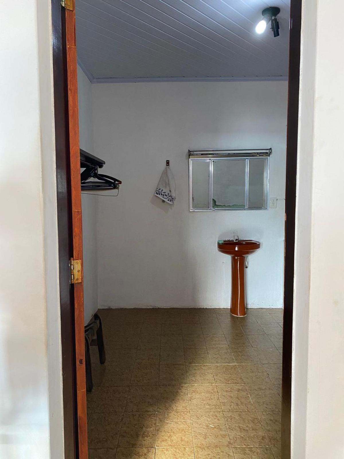 Family Room with Private Bathroom photo 2