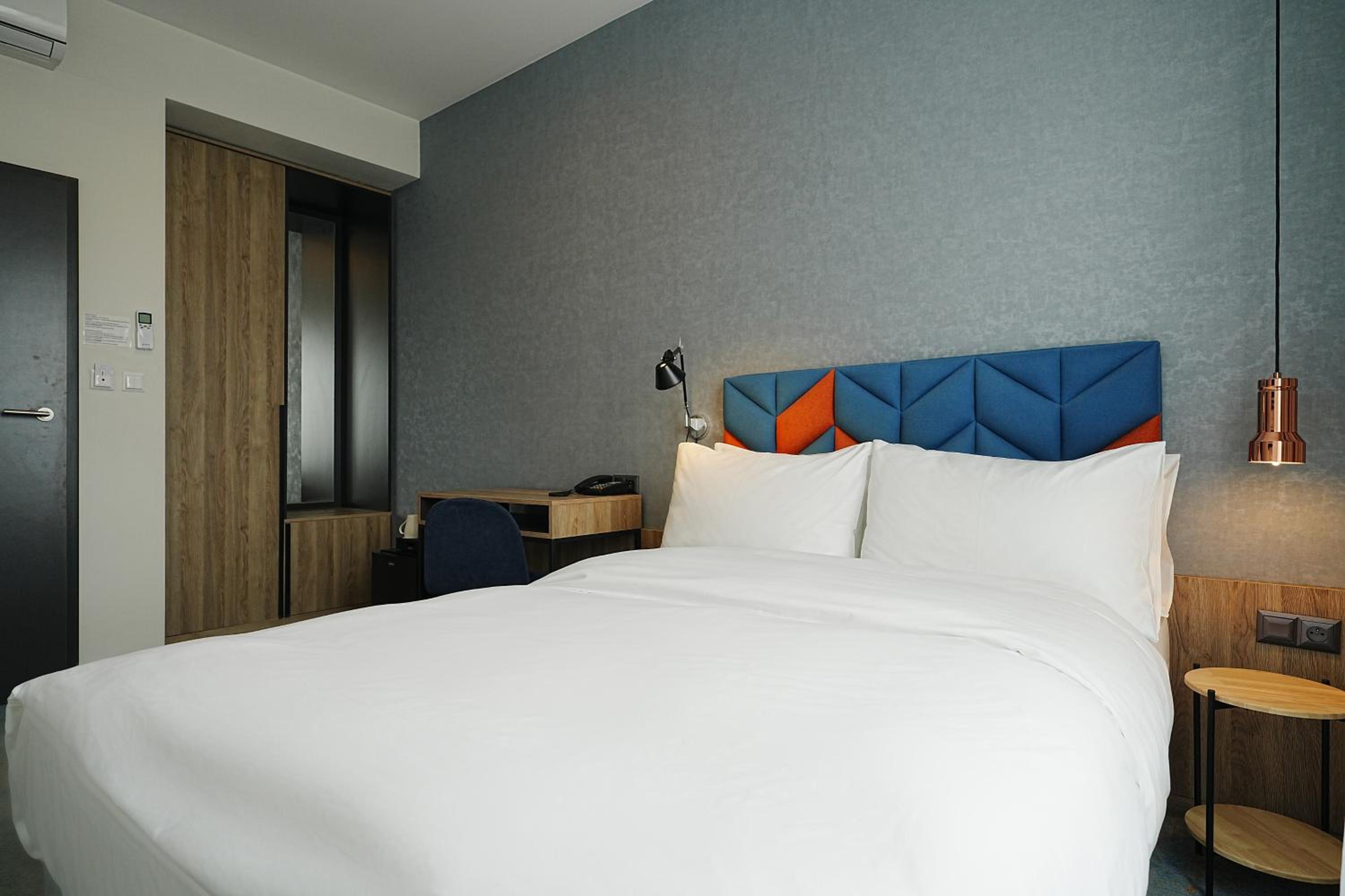 Economy Double Room photo 1
