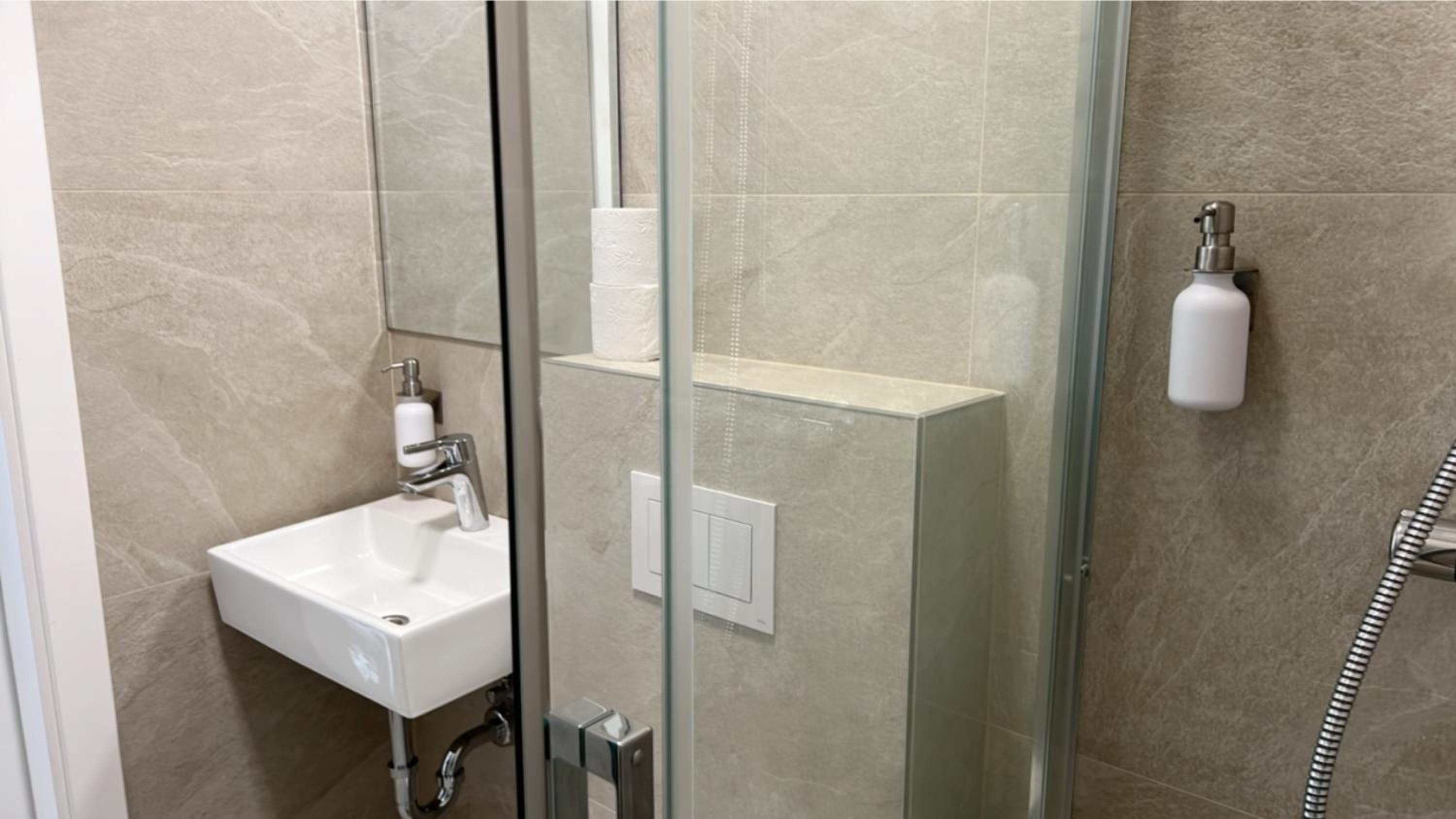 Standard Triple Room photo 3