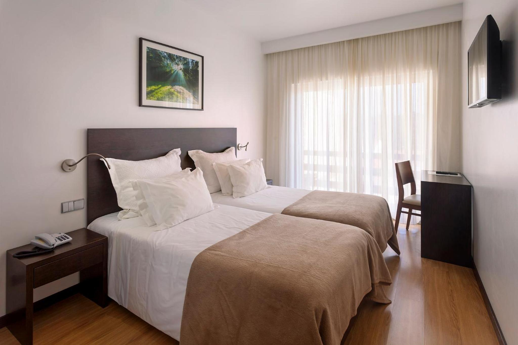 Superior Double or Twin Room - Photo 5