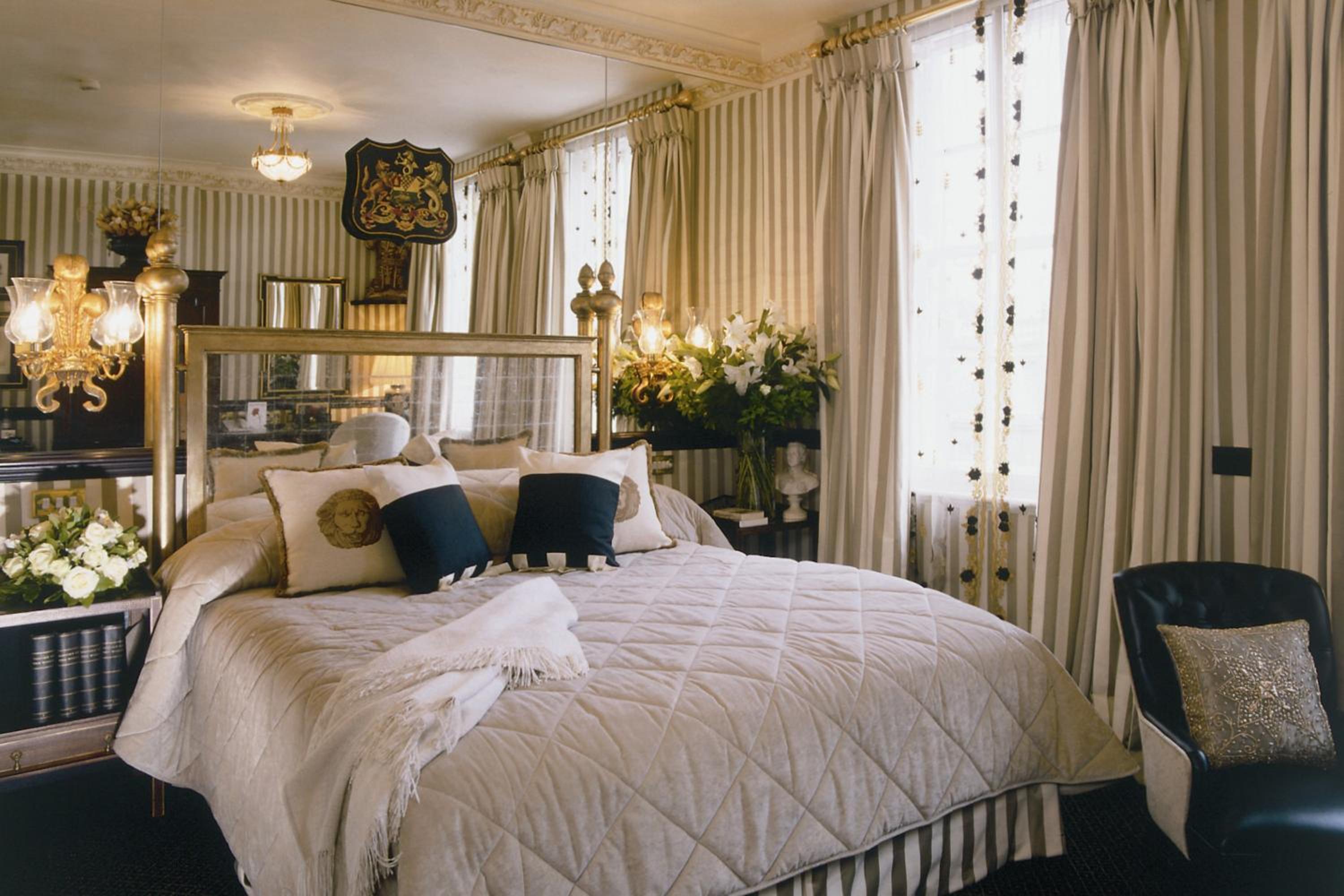 Royal Themed King Room
