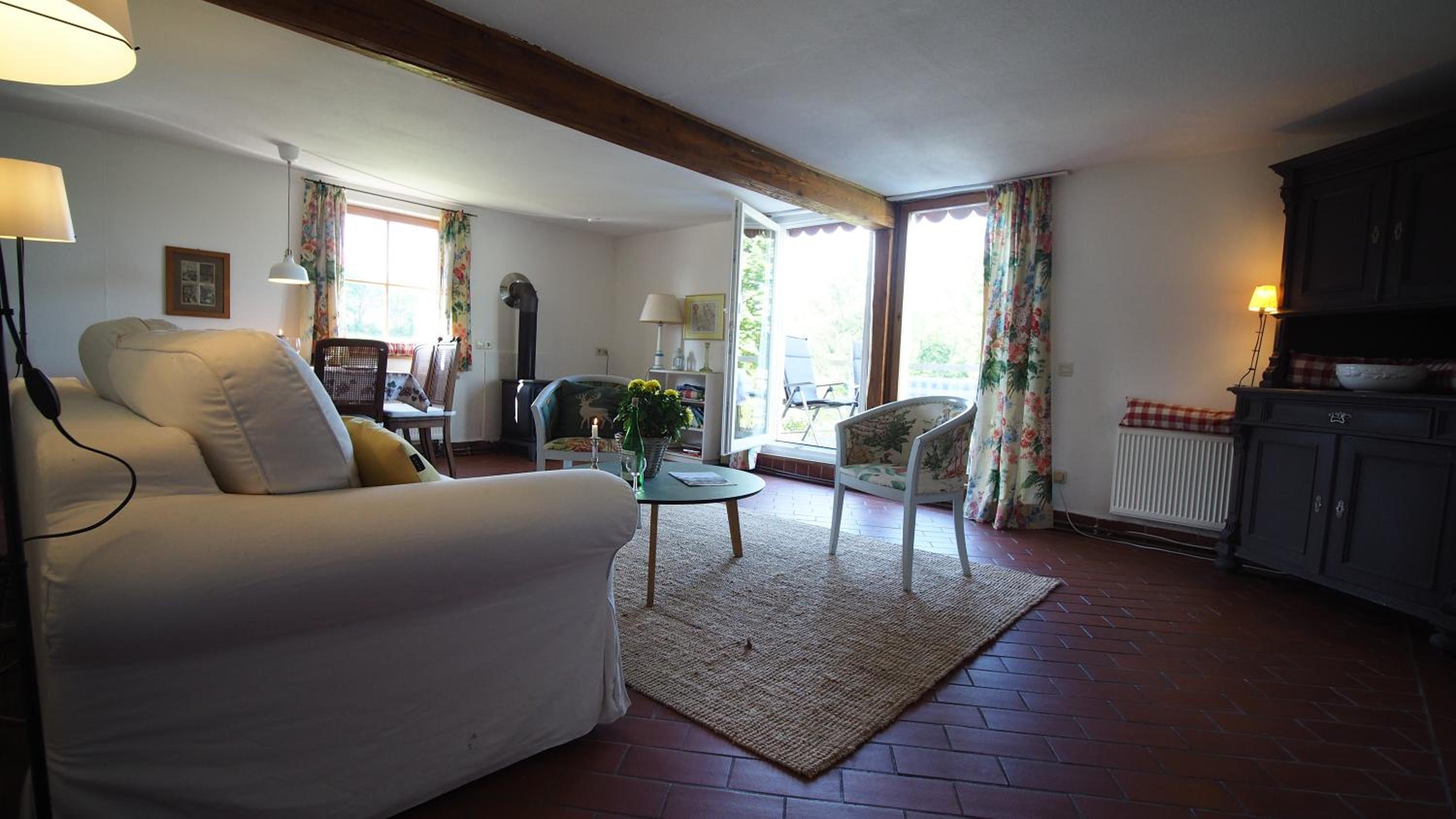 One-Bedroom House photo 3