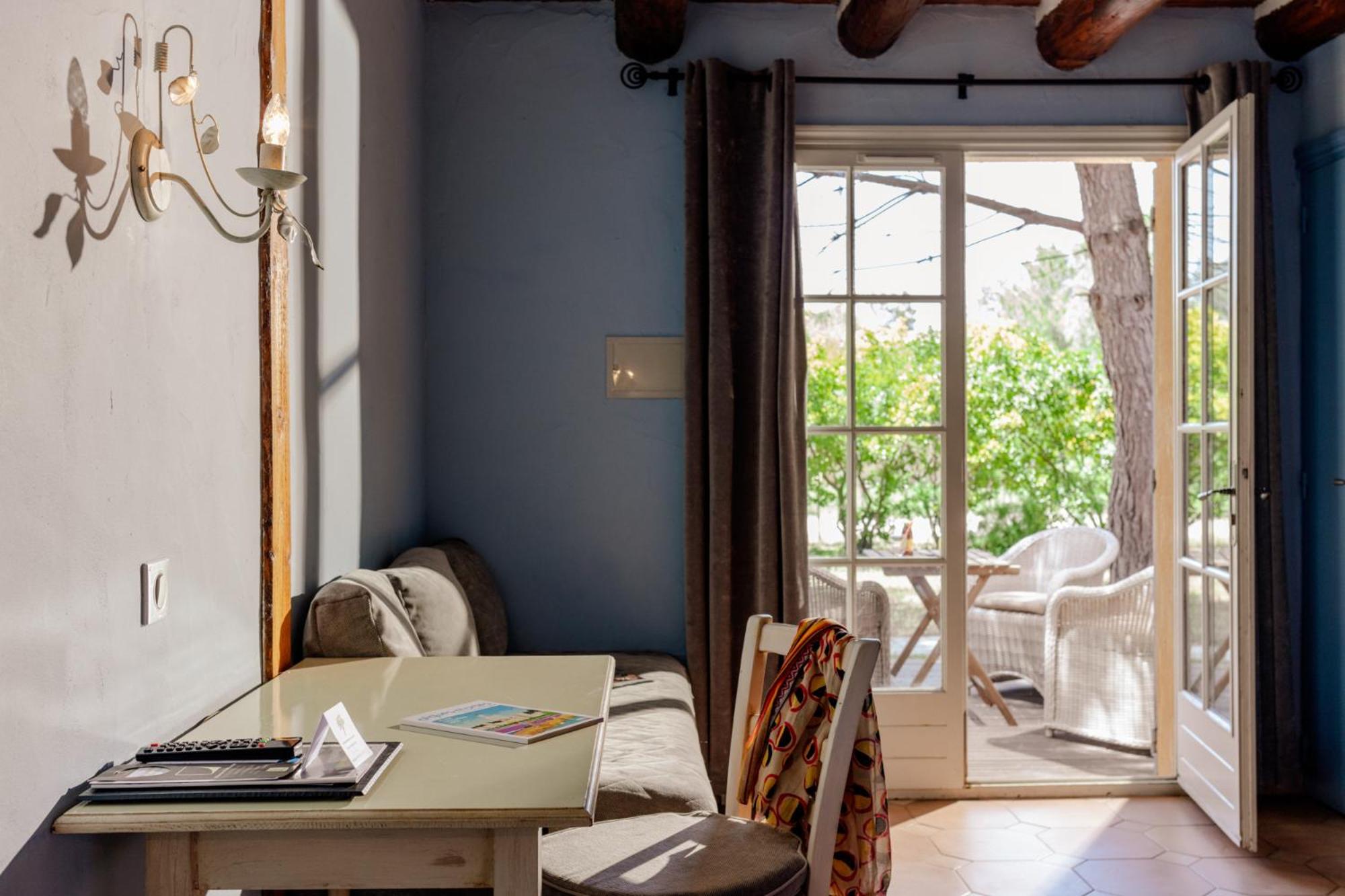 Camargue Twin Room - Photo 1