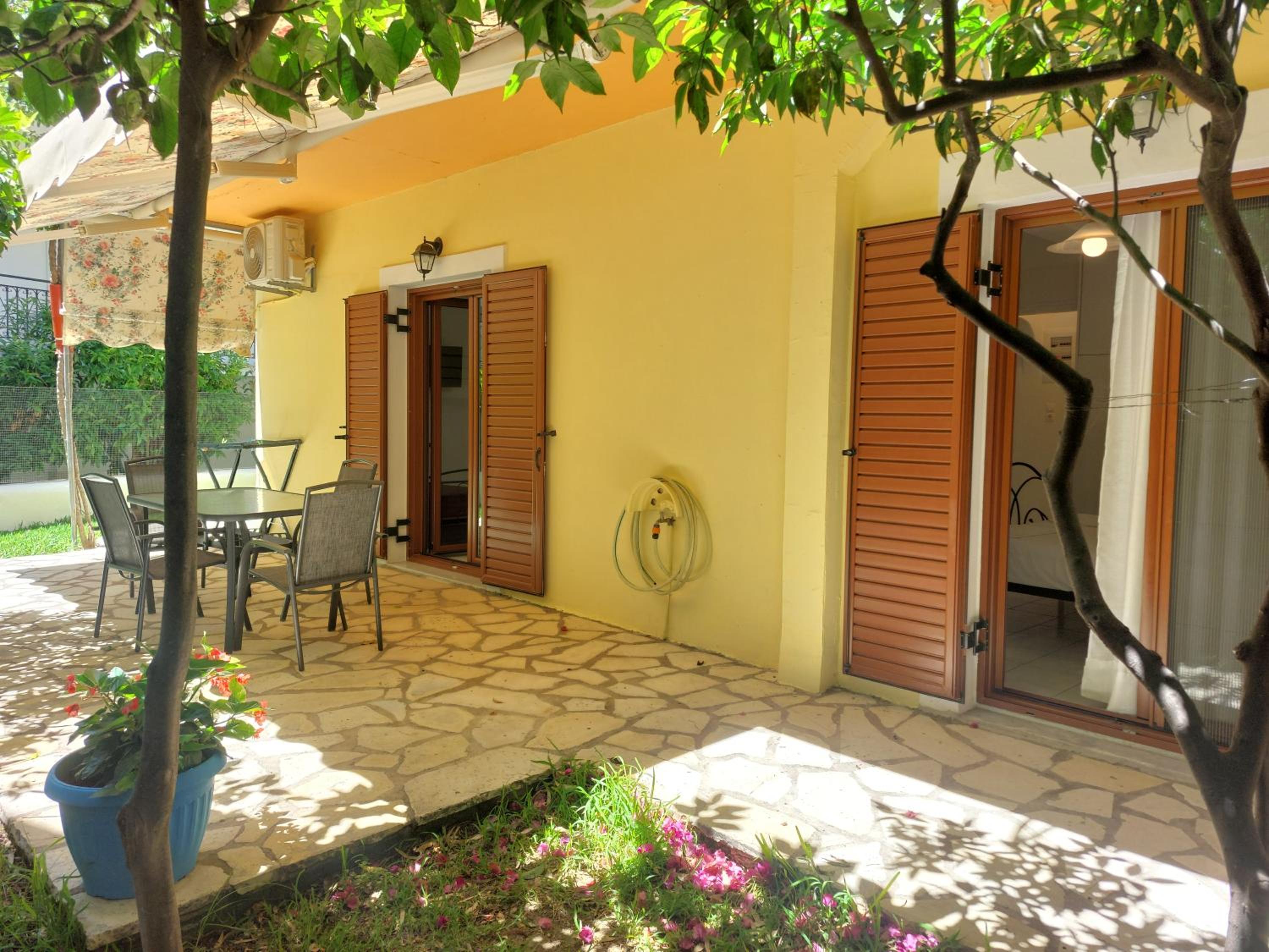 Apartment with Terrace photo 2