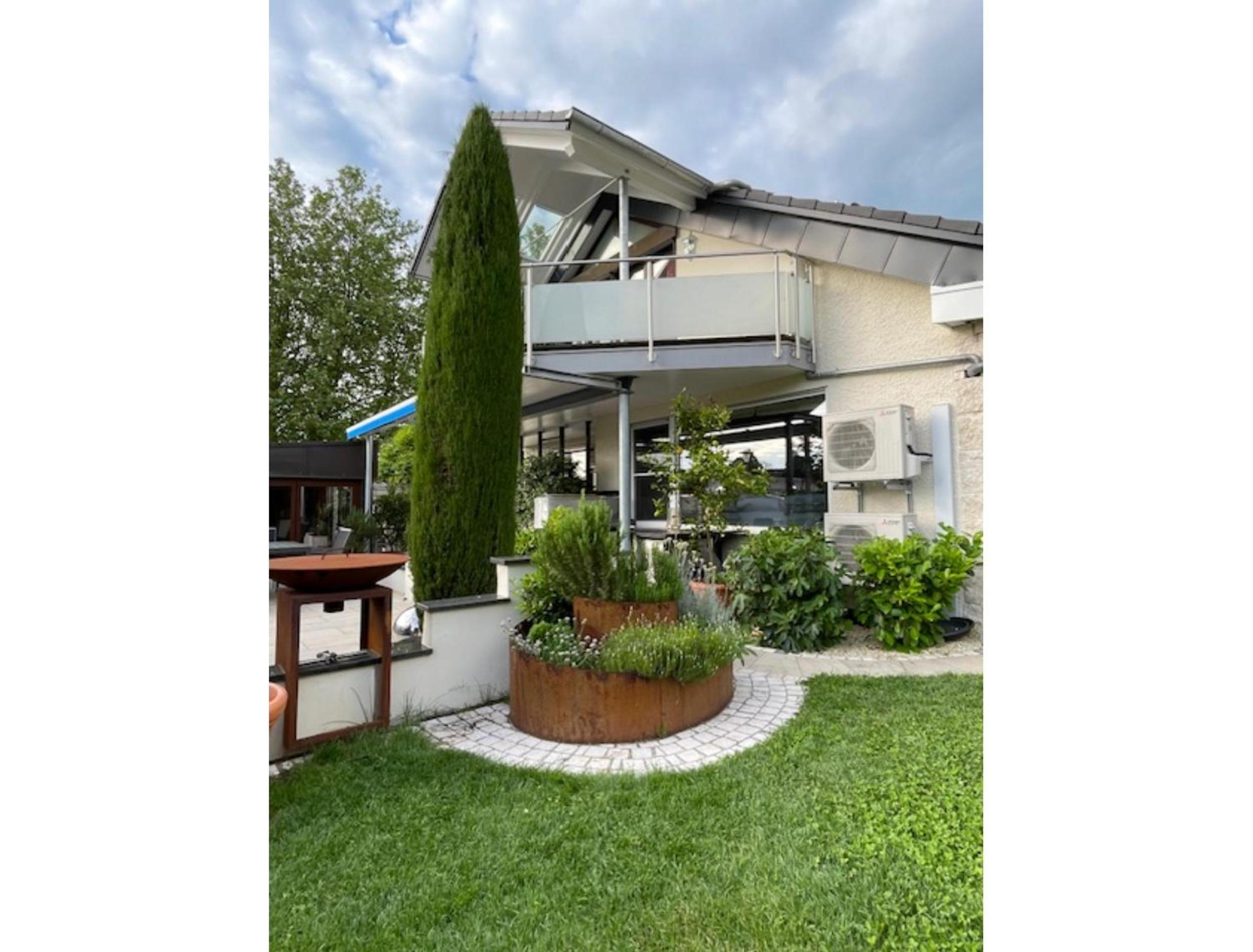 Two-Bedroom Deluxe Apartment with Garden View photo 3