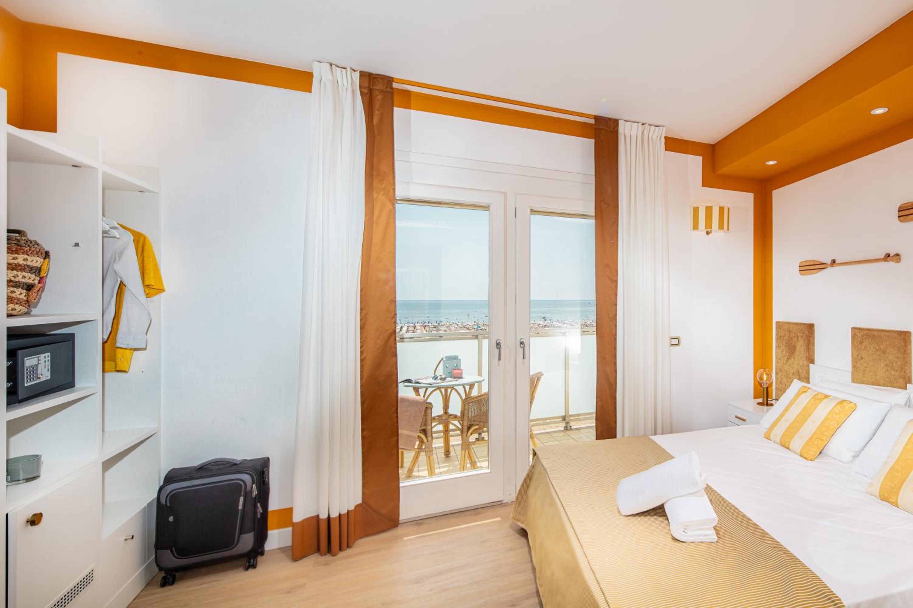Classic Twin/Double Room with Sea View