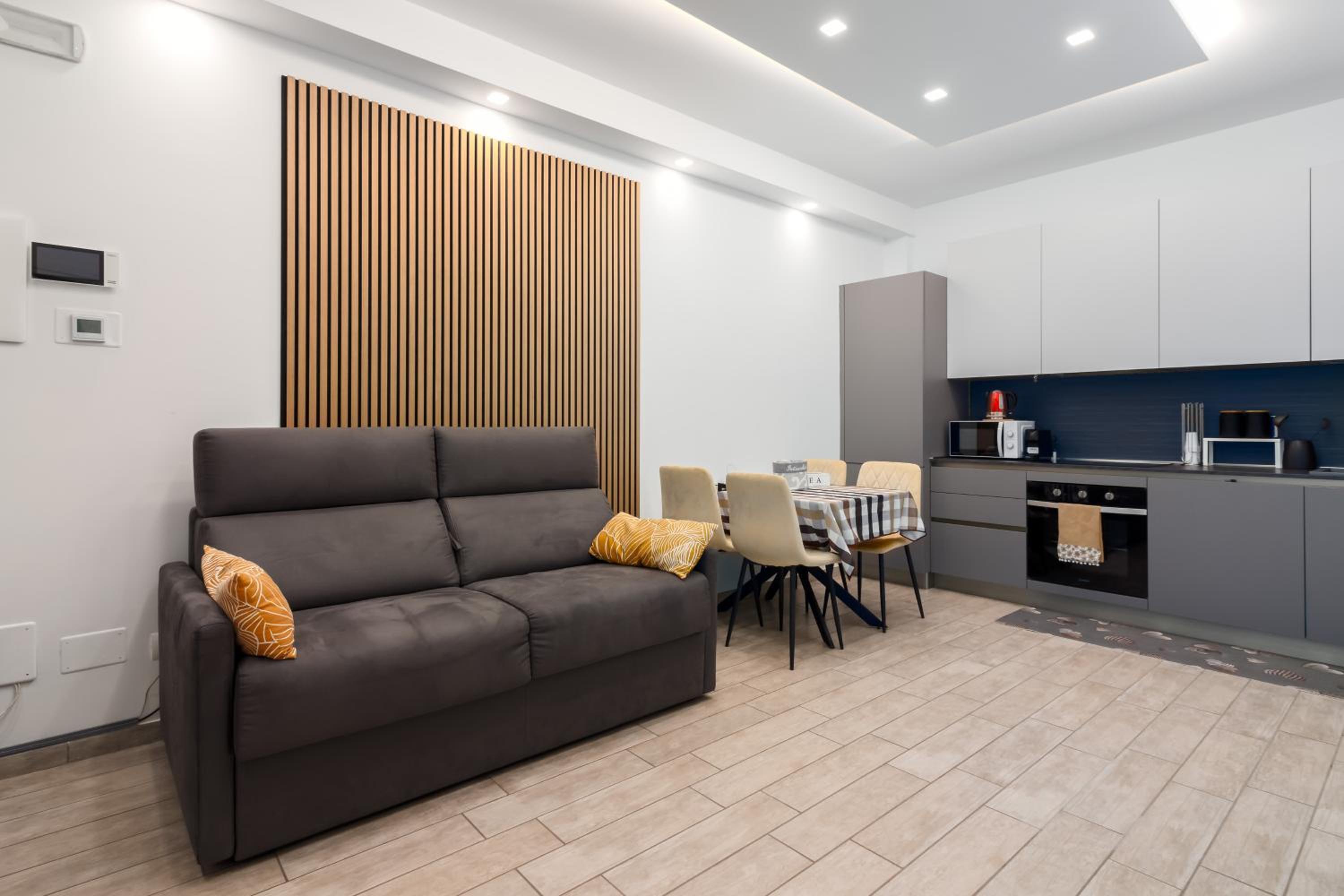 One-Bedroom House photo 1