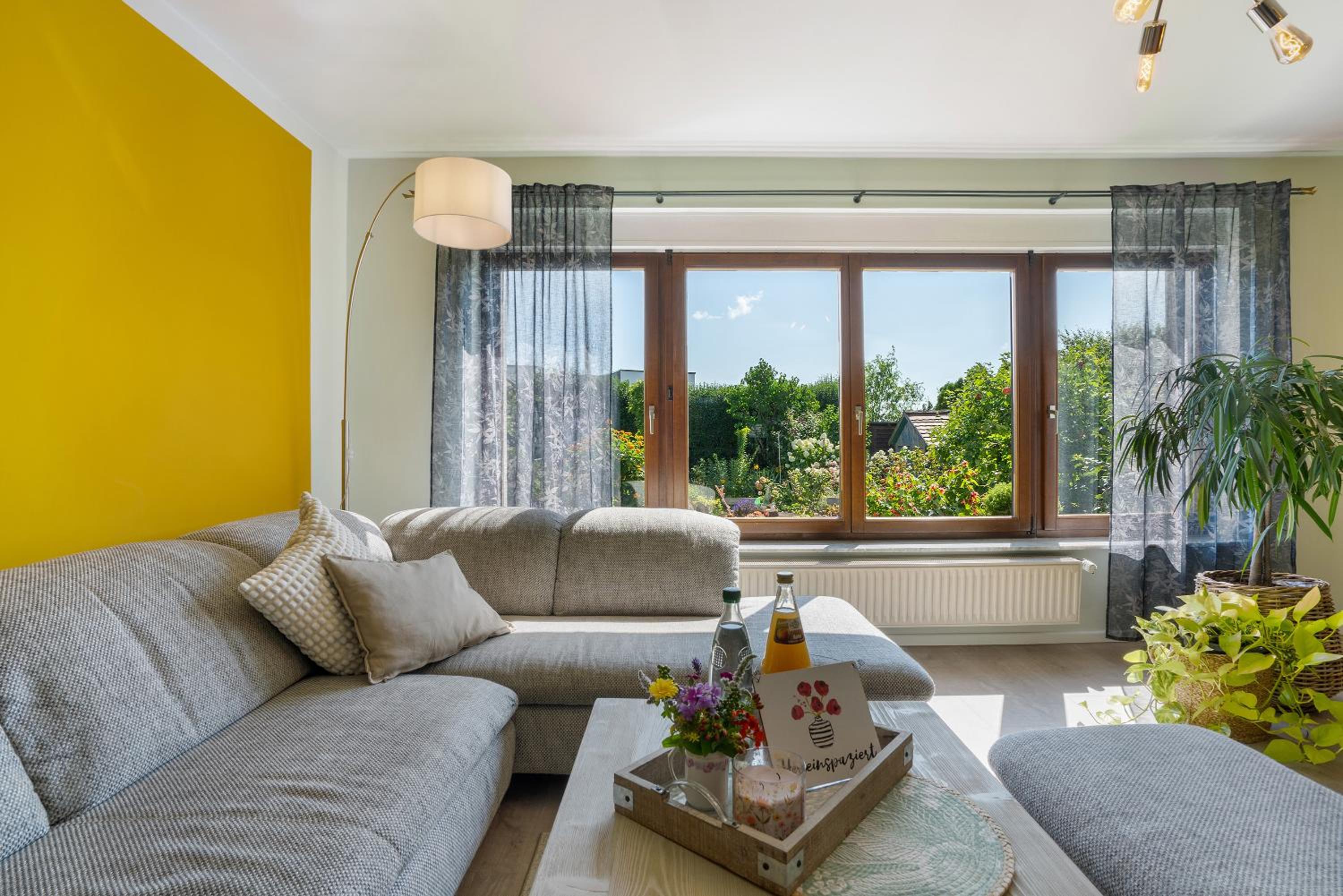Two-Bedroom Deluxe Apartment with Garden View photo 3