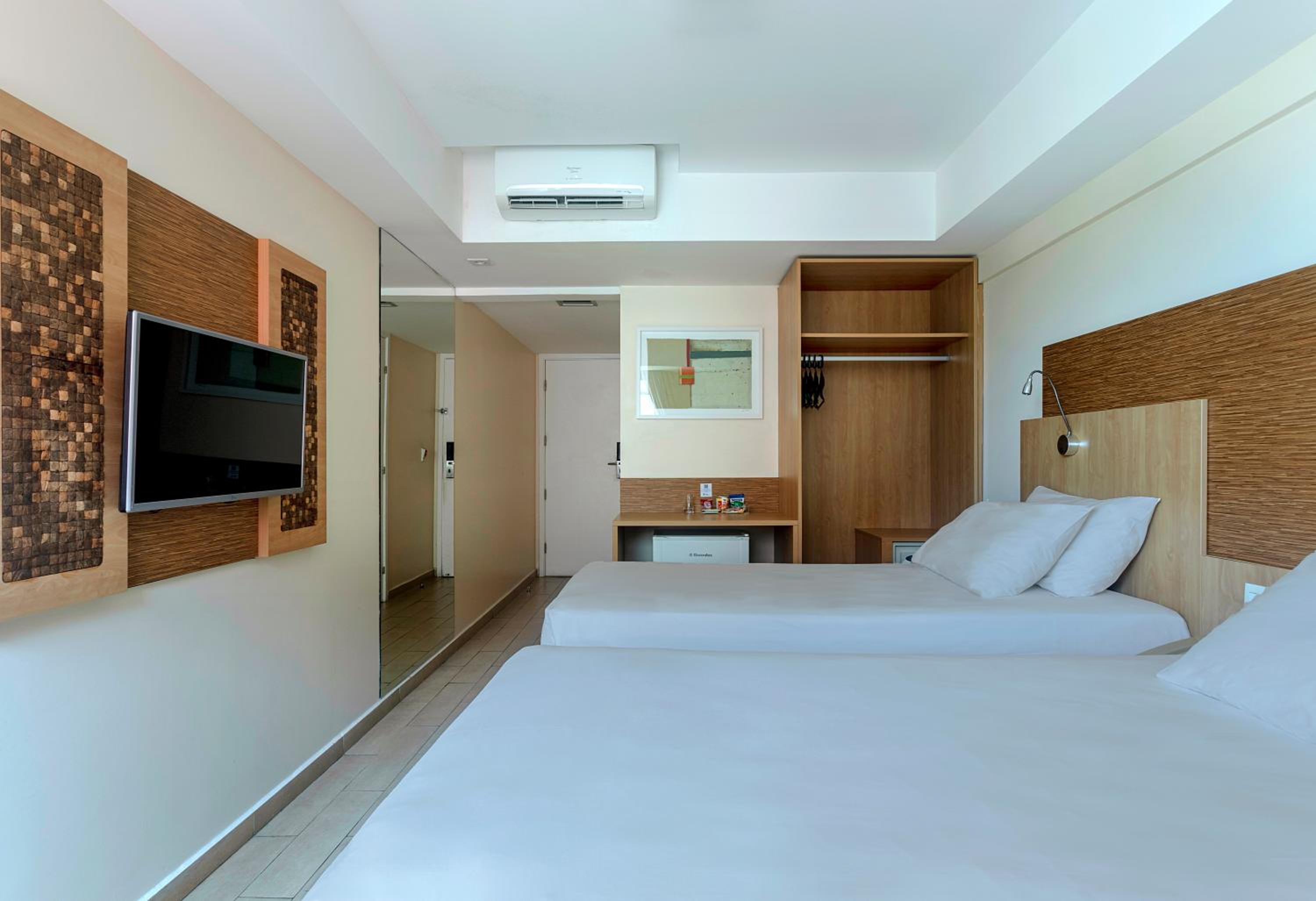 Standard Twin Room photo 3