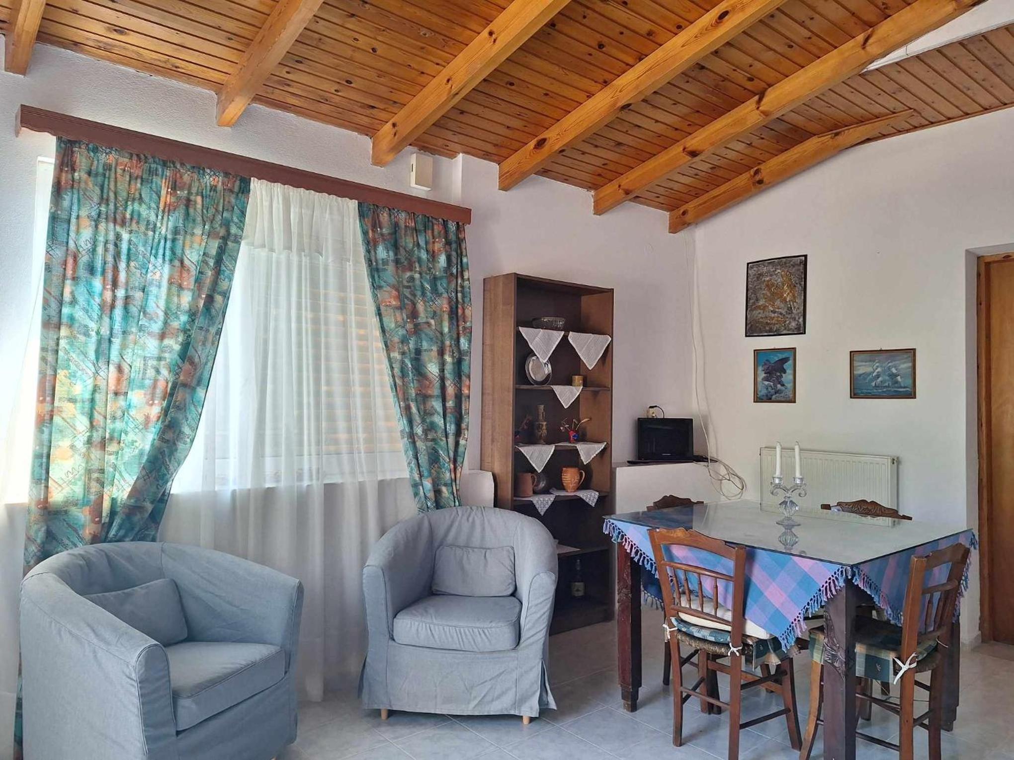 One-Bedroom House photo 2