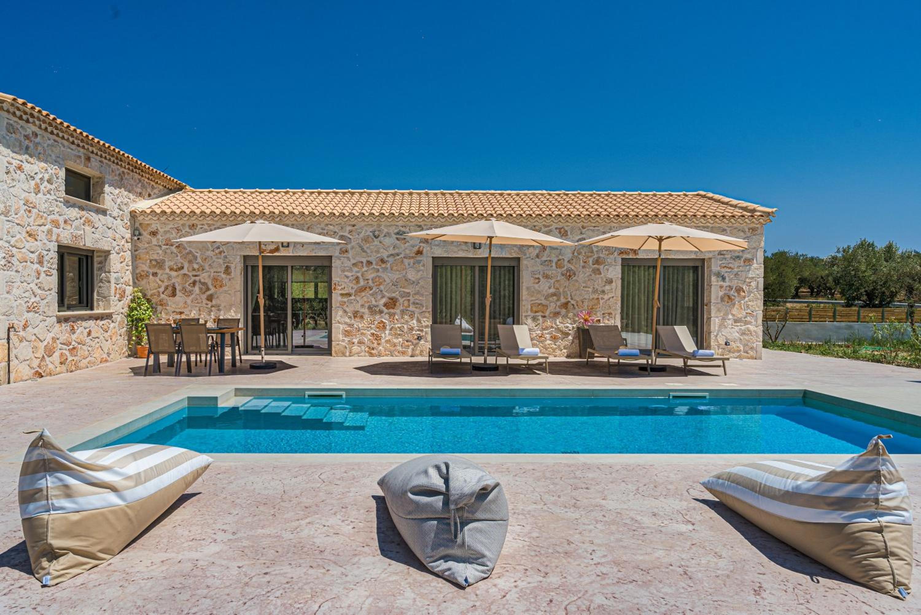 Villa with Private Pool photo 3