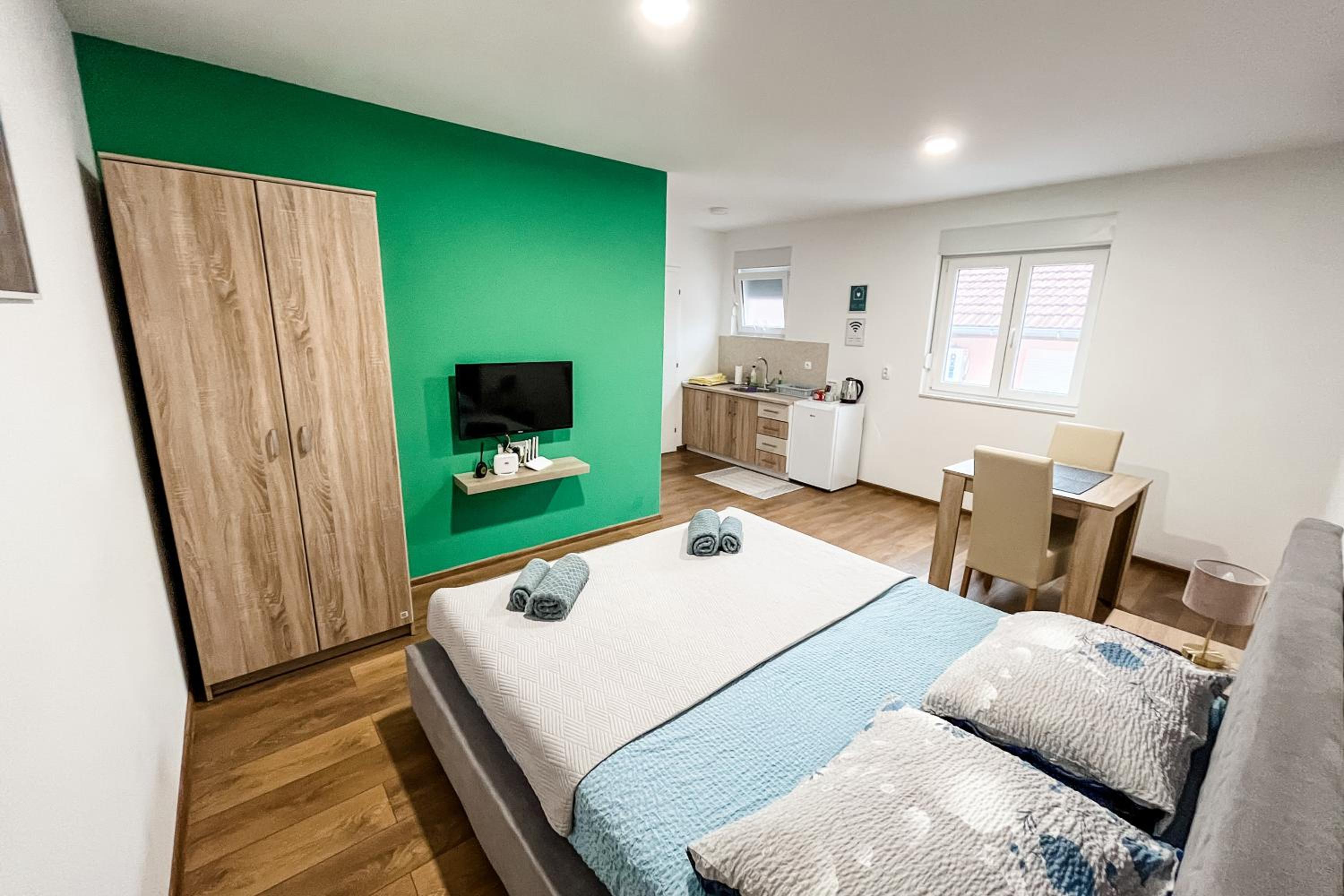 Studio Apartment