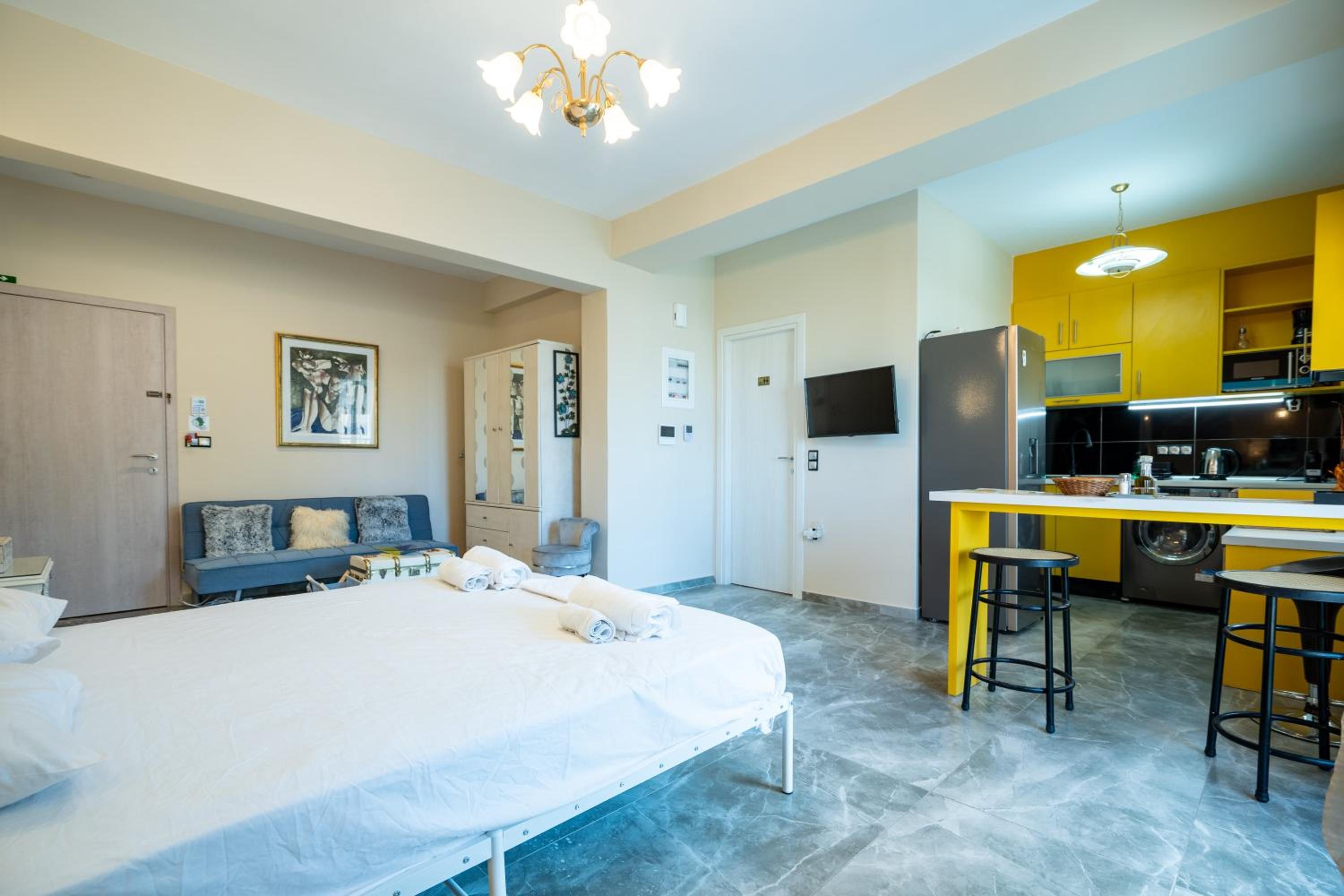 One-Bedroom Apartment