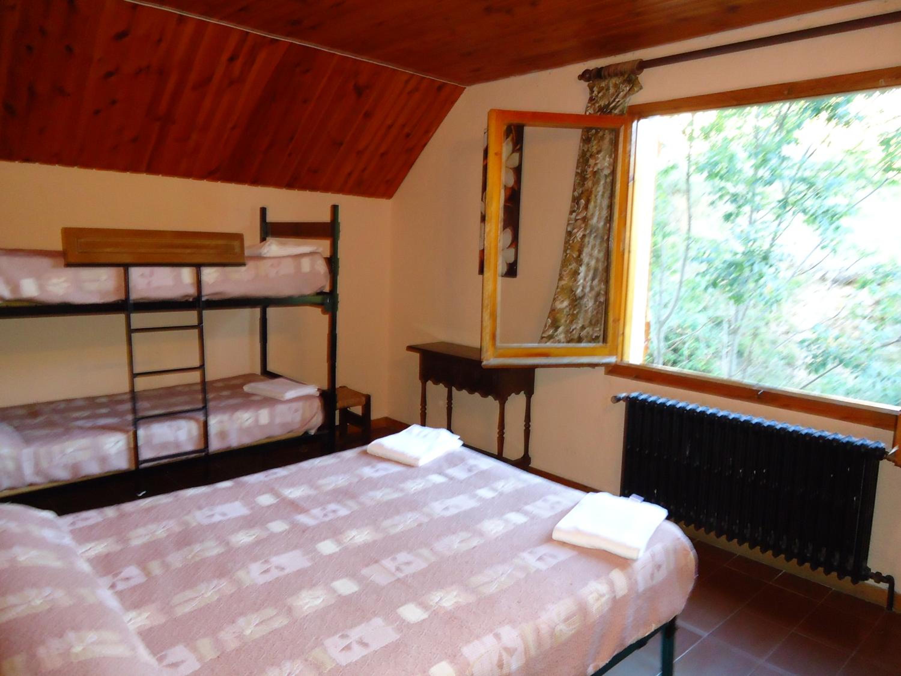 Quadruple Room - Photo 3