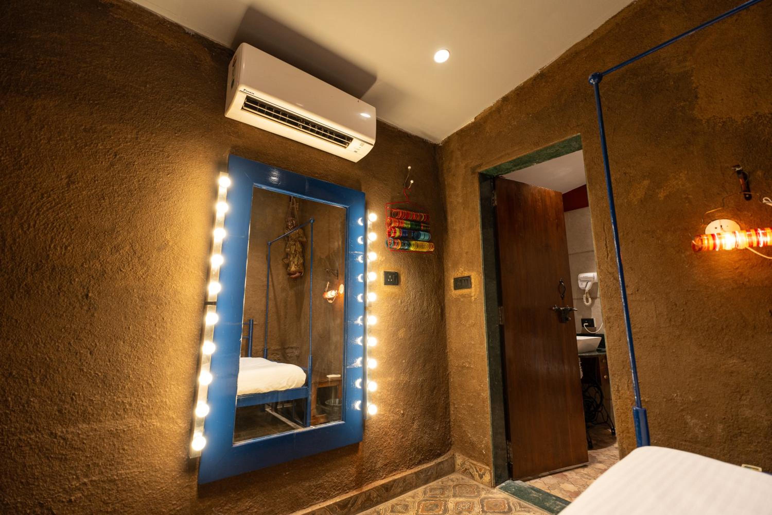 Villa photo 2