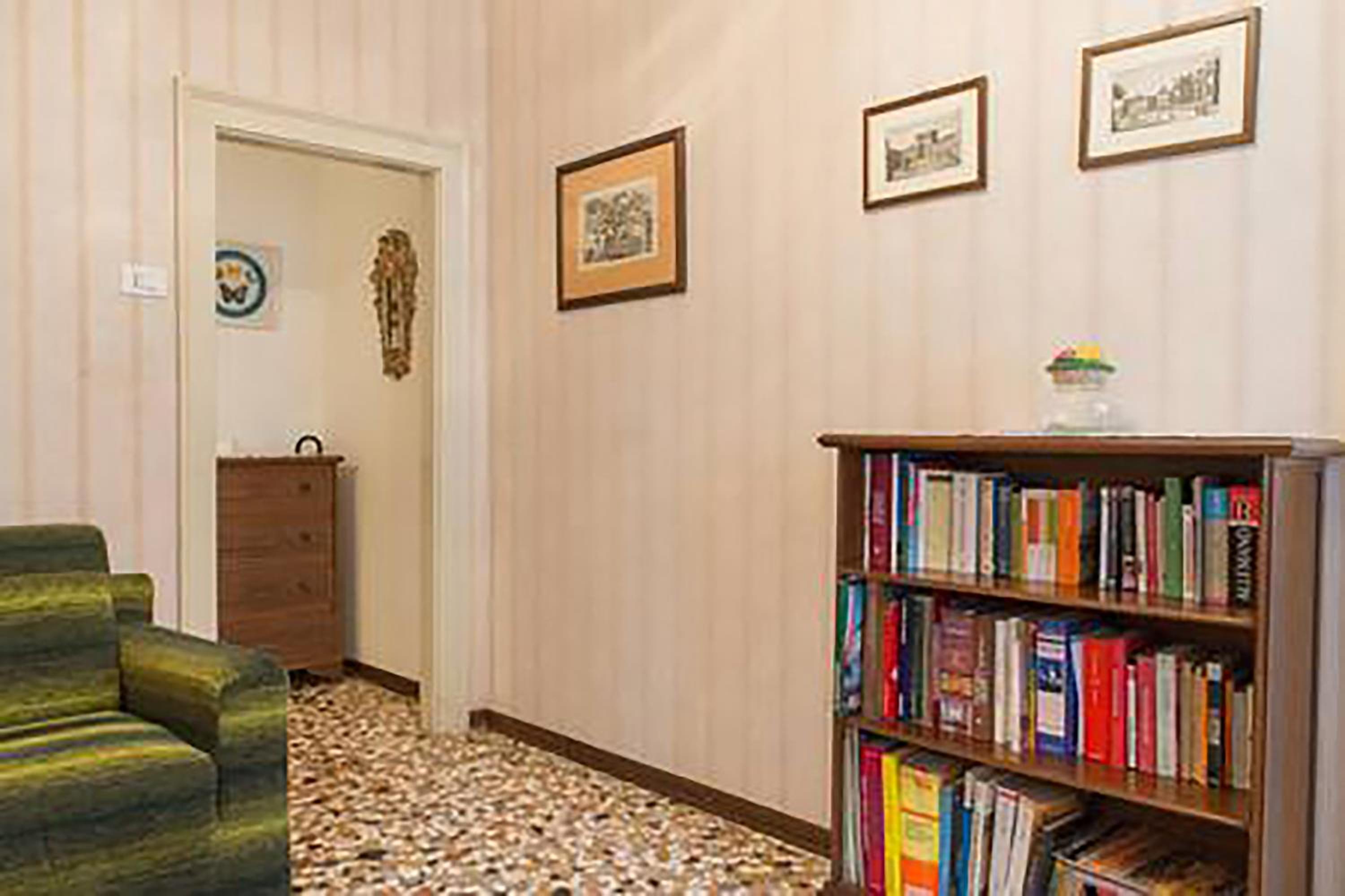Apartment photo 3