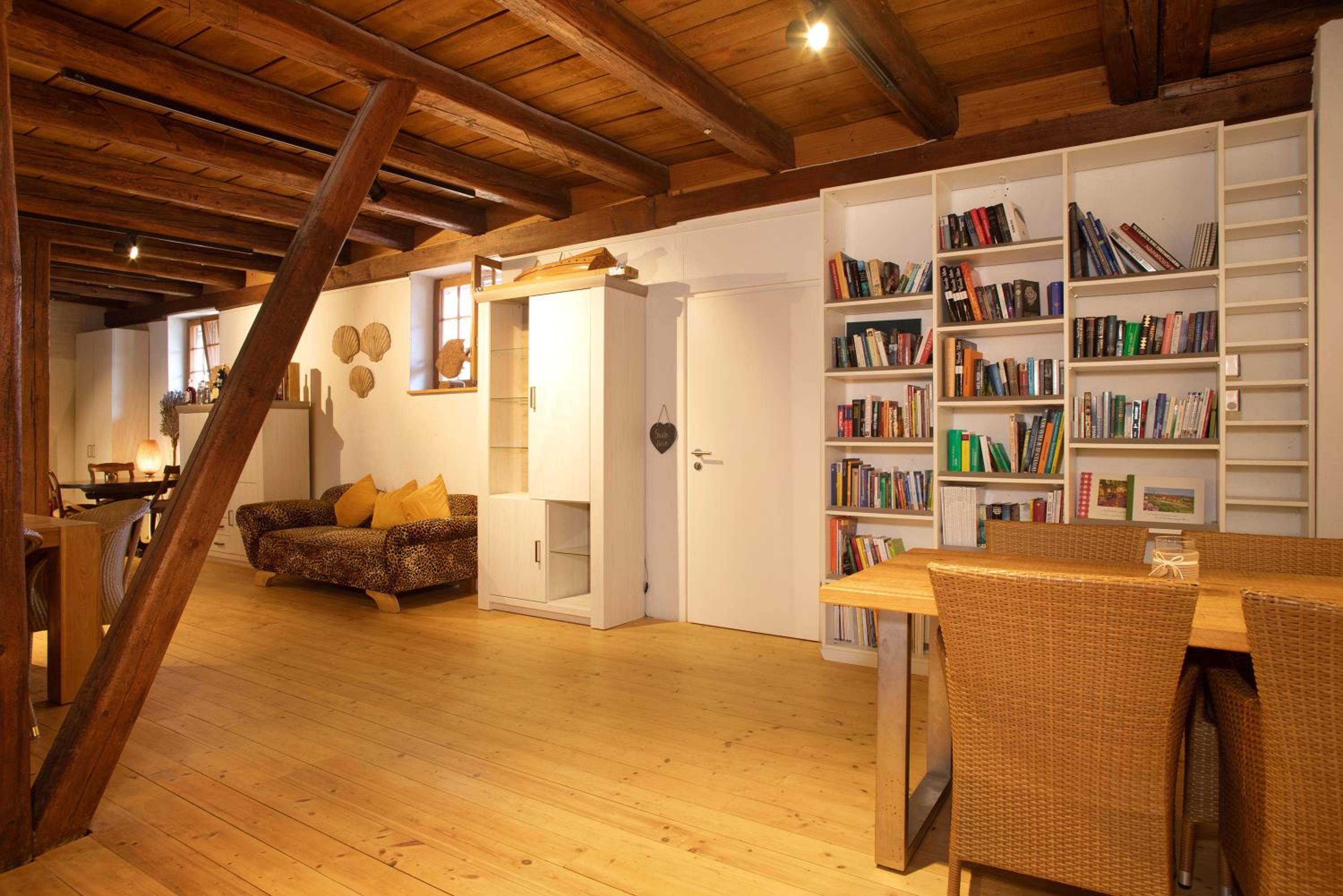 Two-Bedroom Apartment with Mountain View photo 1