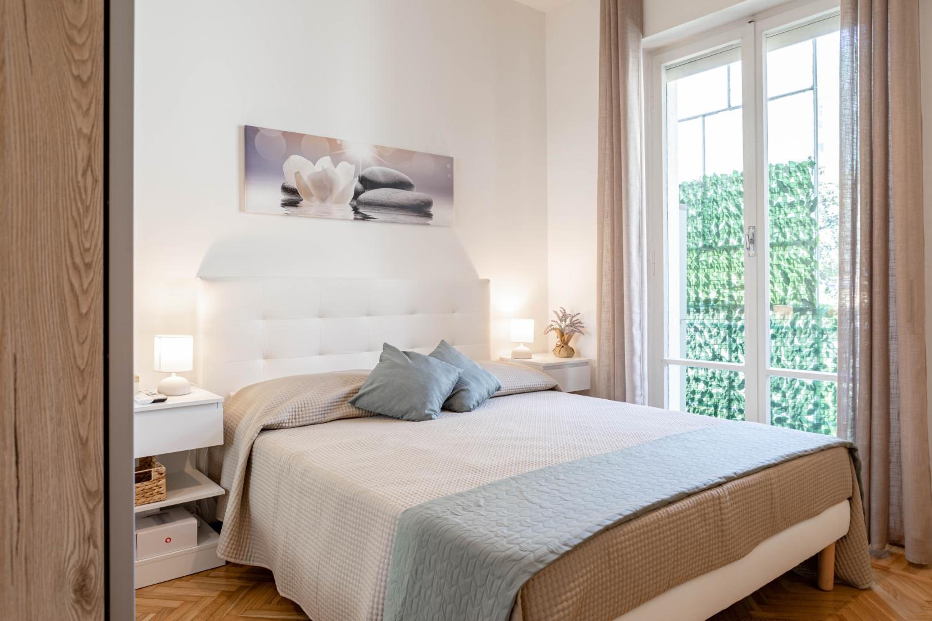 One-Bedroom Apartment With Balcony