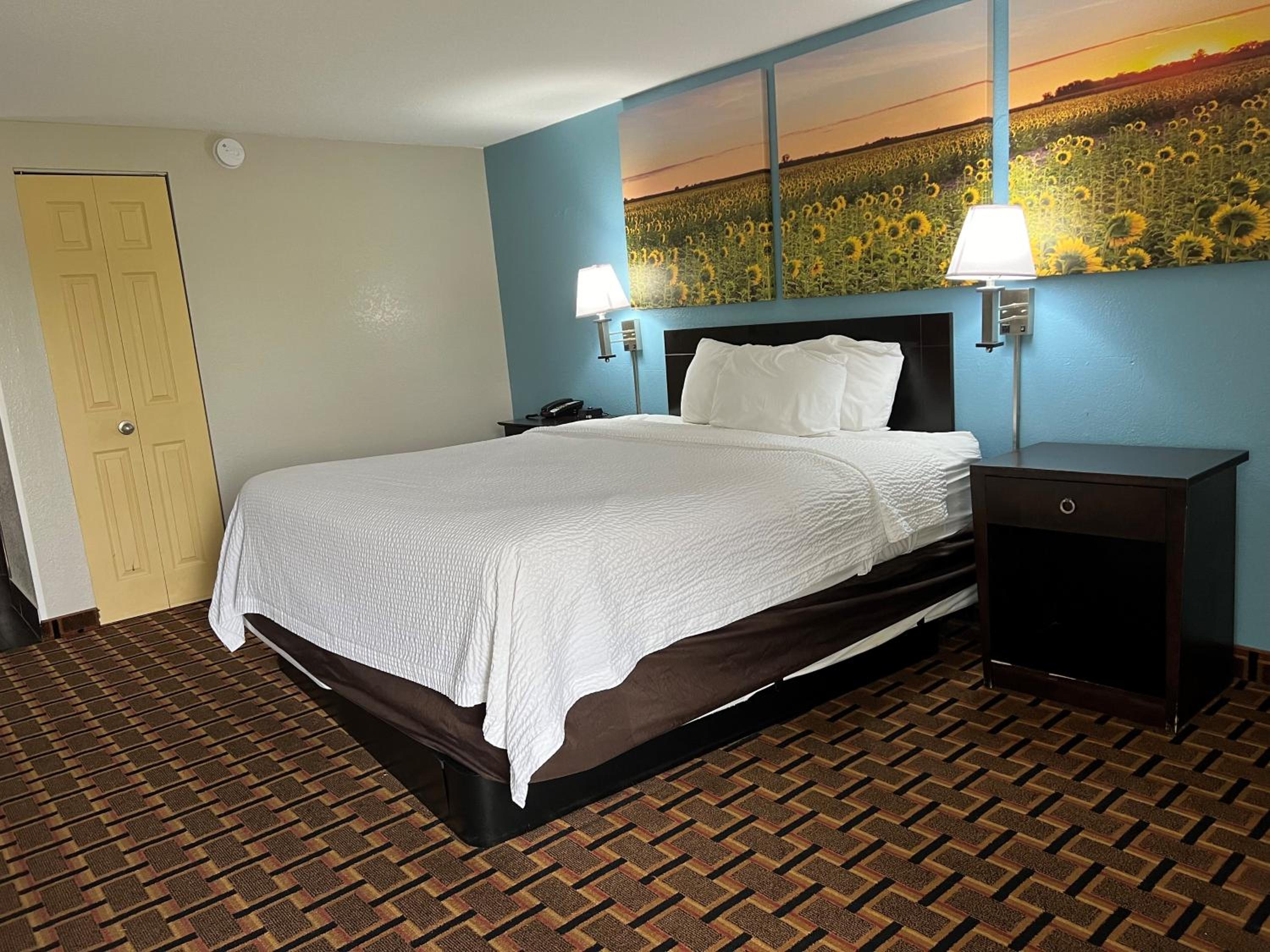 King Room - Mobility Access/Non-Smoking - Photo 2