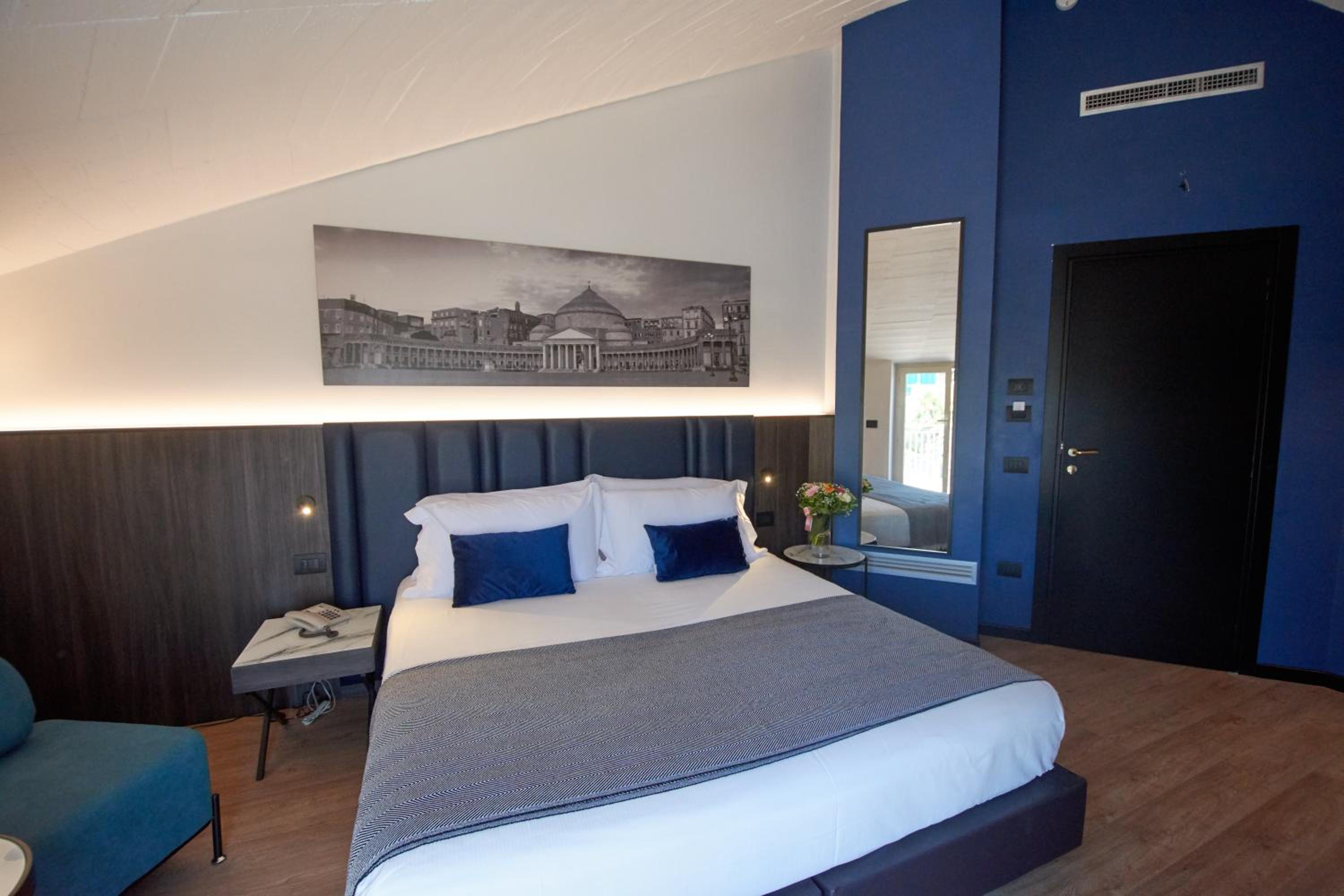 Superior Double Room - Photo 8
