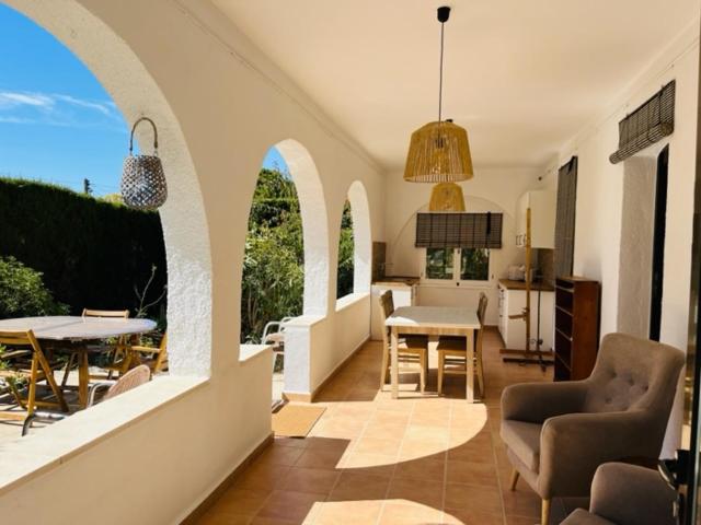 Villa photo 2