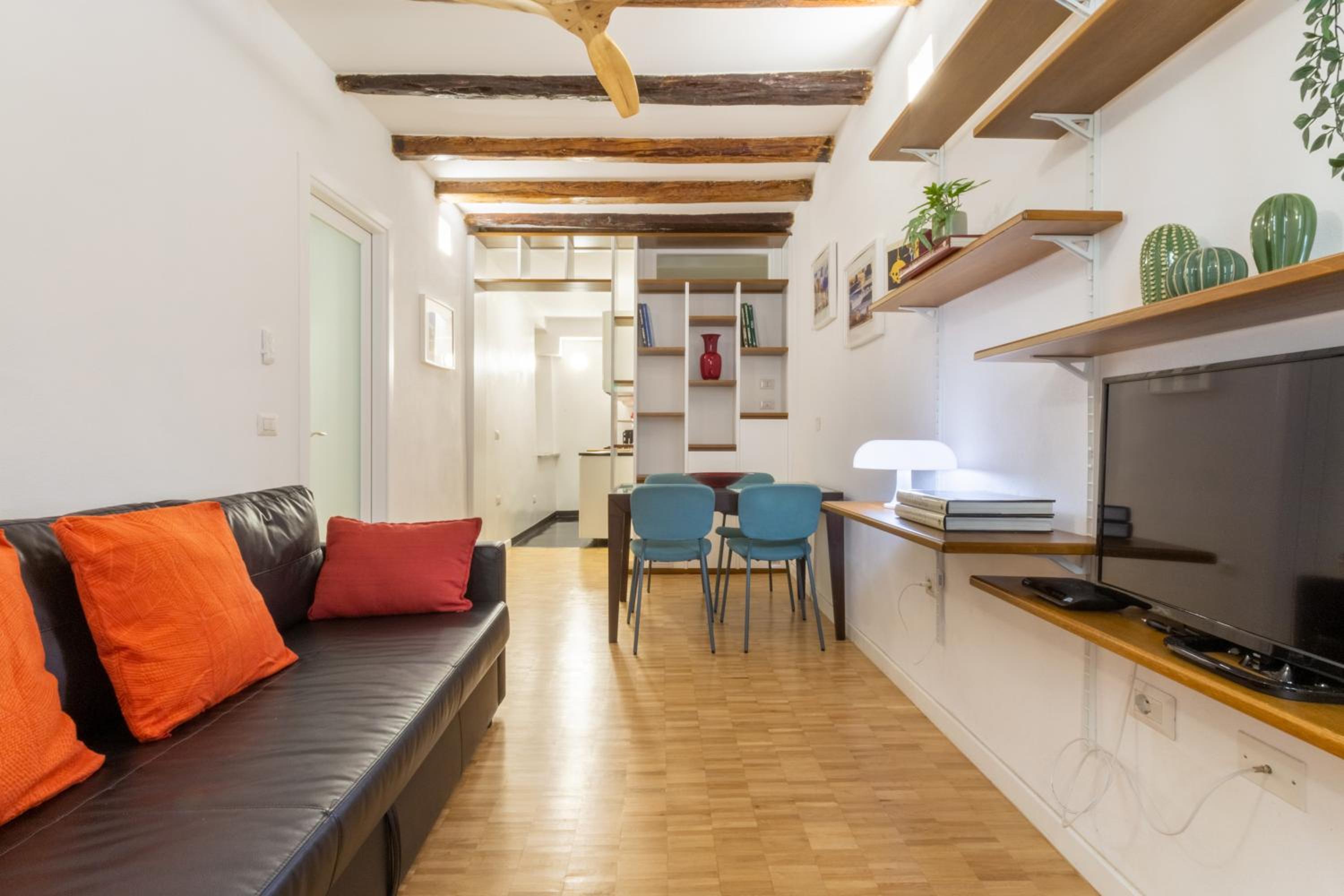 One-Bedroom Apartment