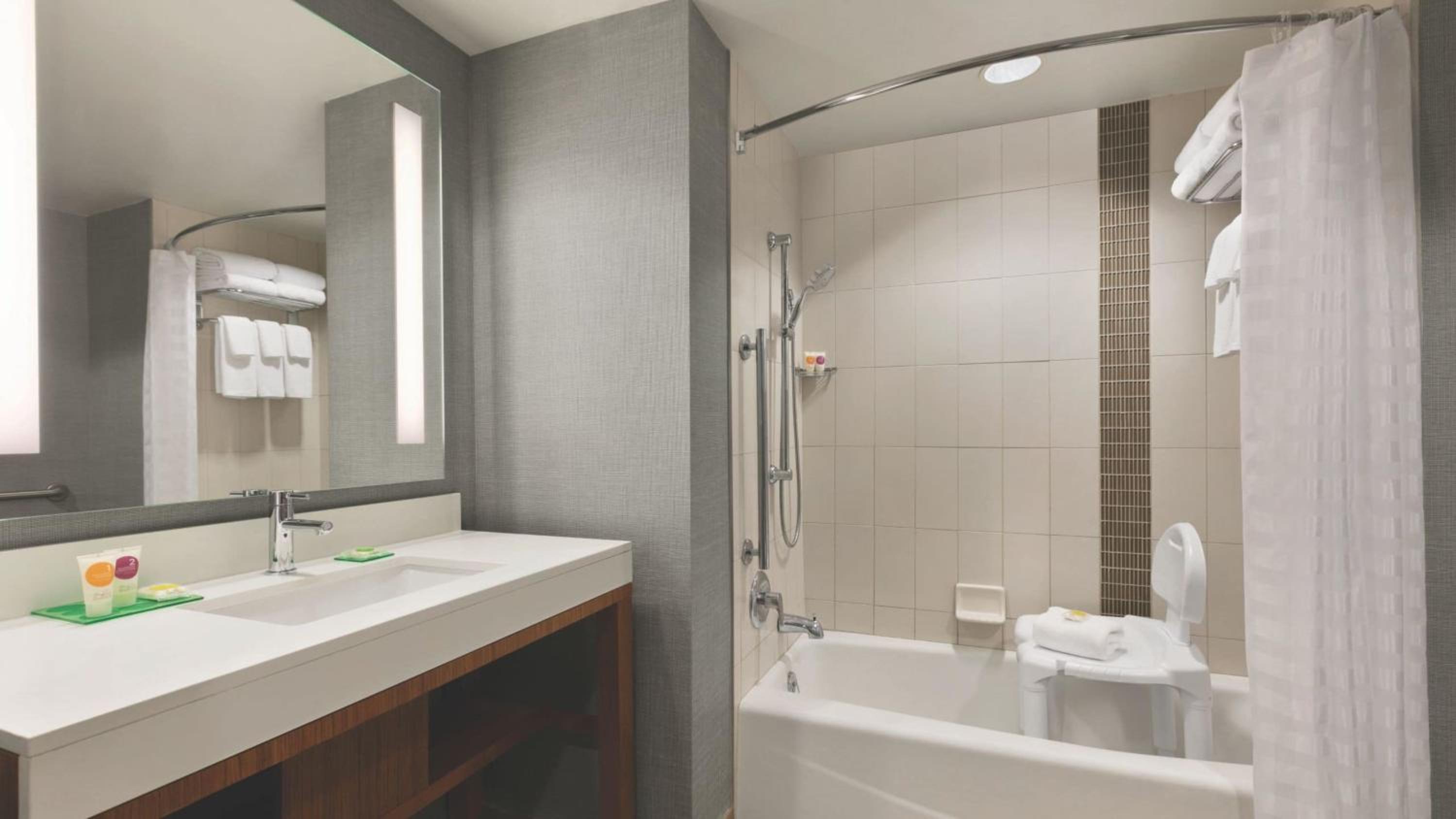 Specialty King Room with Sofa Bed and Accessible Tub - Disability Access
