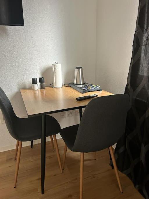 One-Bedroom Apartment photo 3
