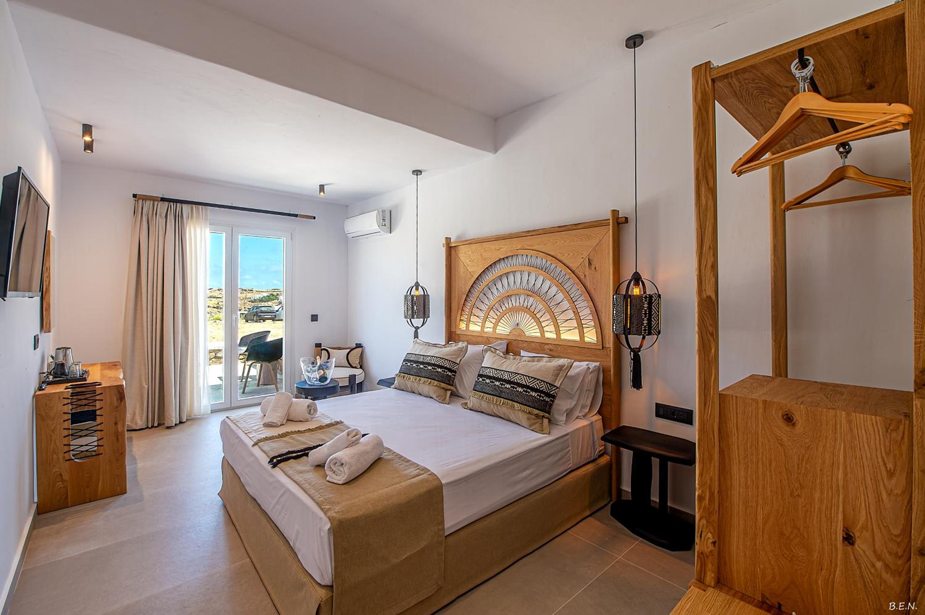 Queen Room with Garden View - Photo 1