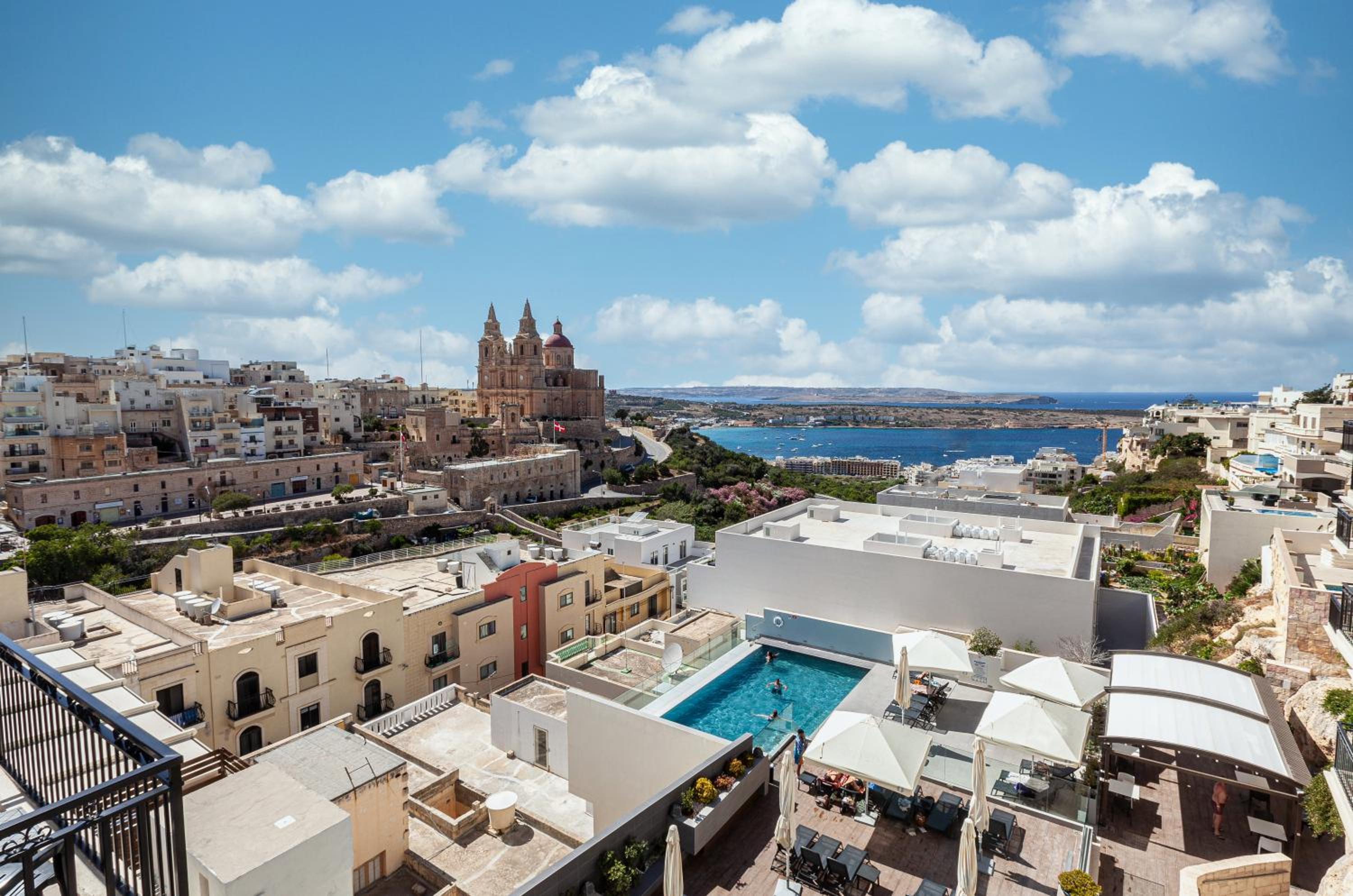 Two-Bedroom Apartment with Sea View photo 2