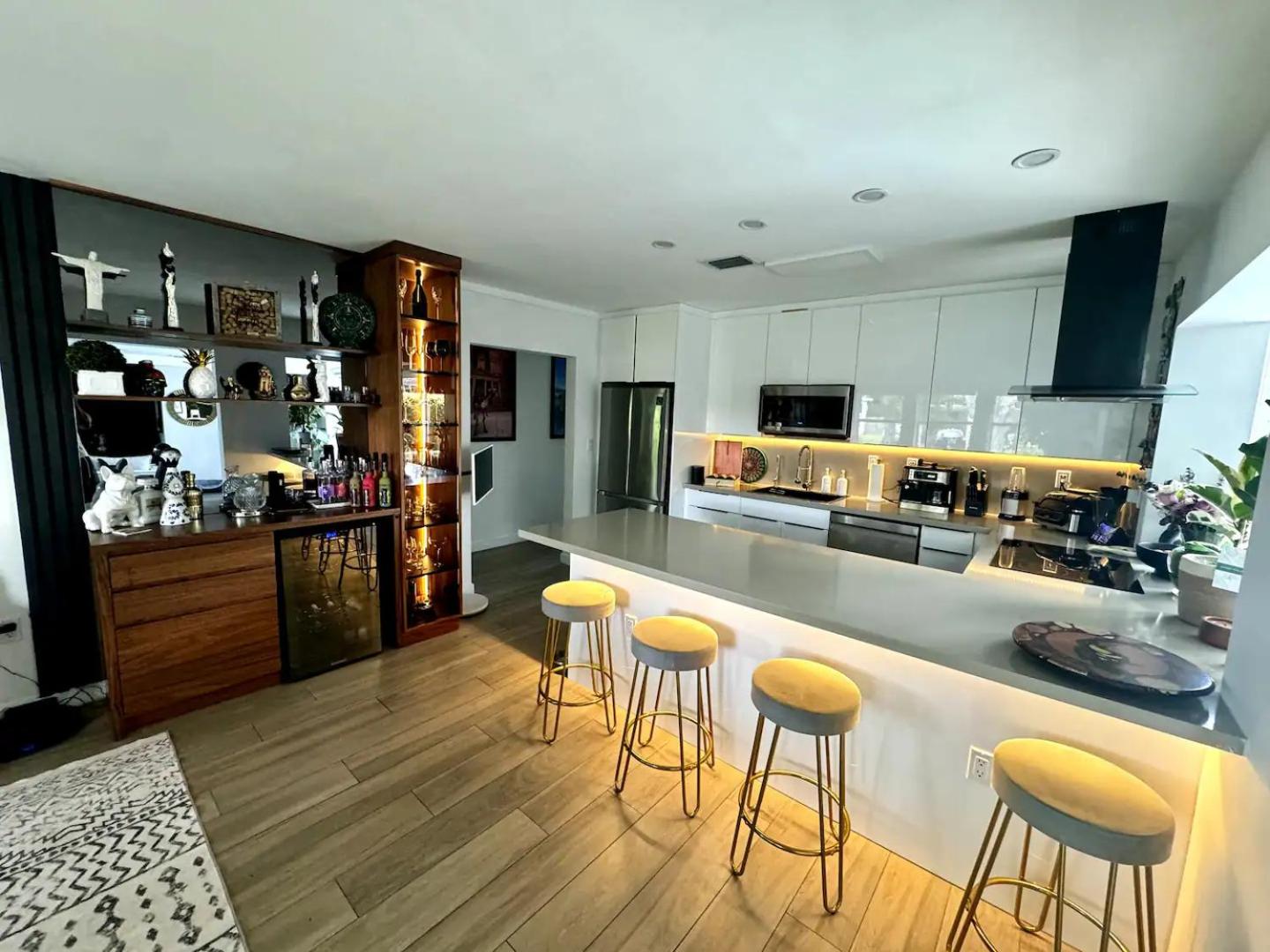 Villa photo 2