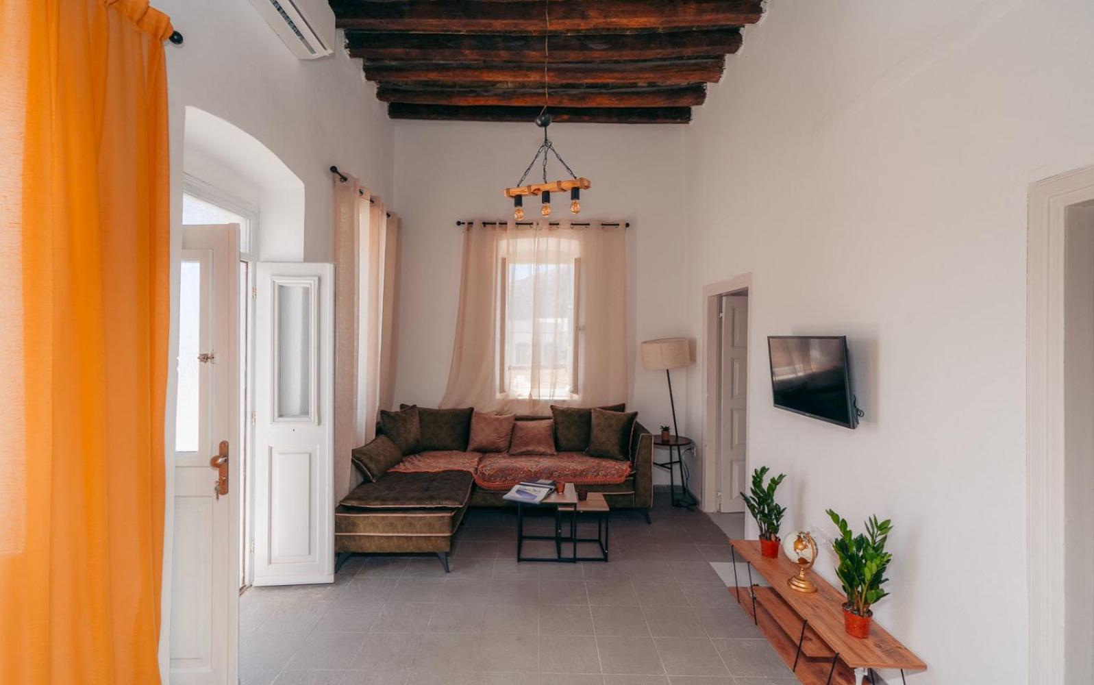 Three-Bedroom Villa photo 1