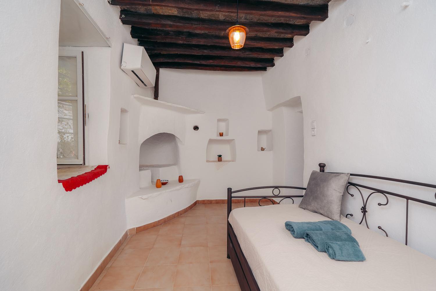 Three-Bedroom Villa photo 2