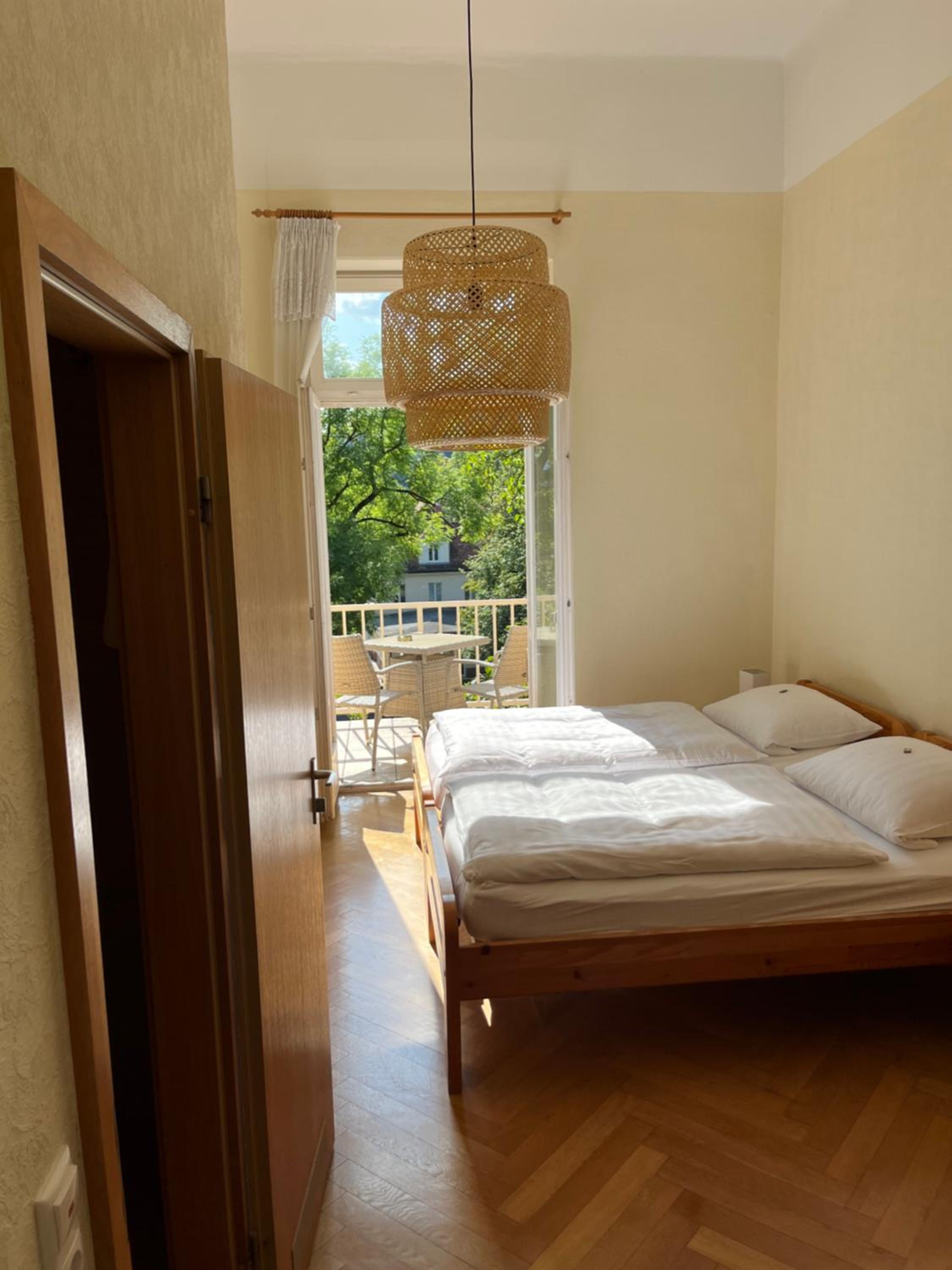 Double Room with Private Bathroom - Photo 1